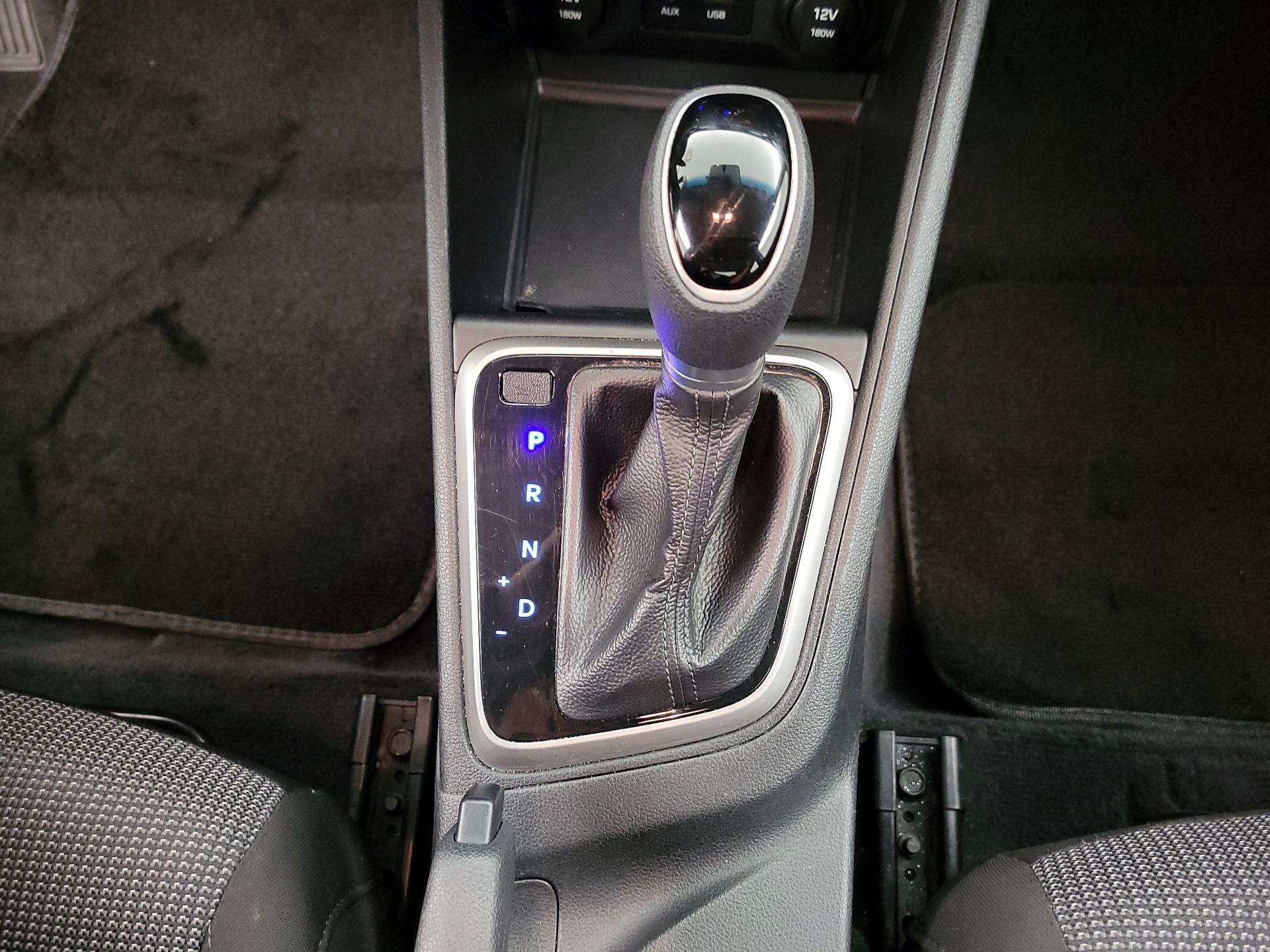 Thumbnail: 2019 Hyundai Accent - 17