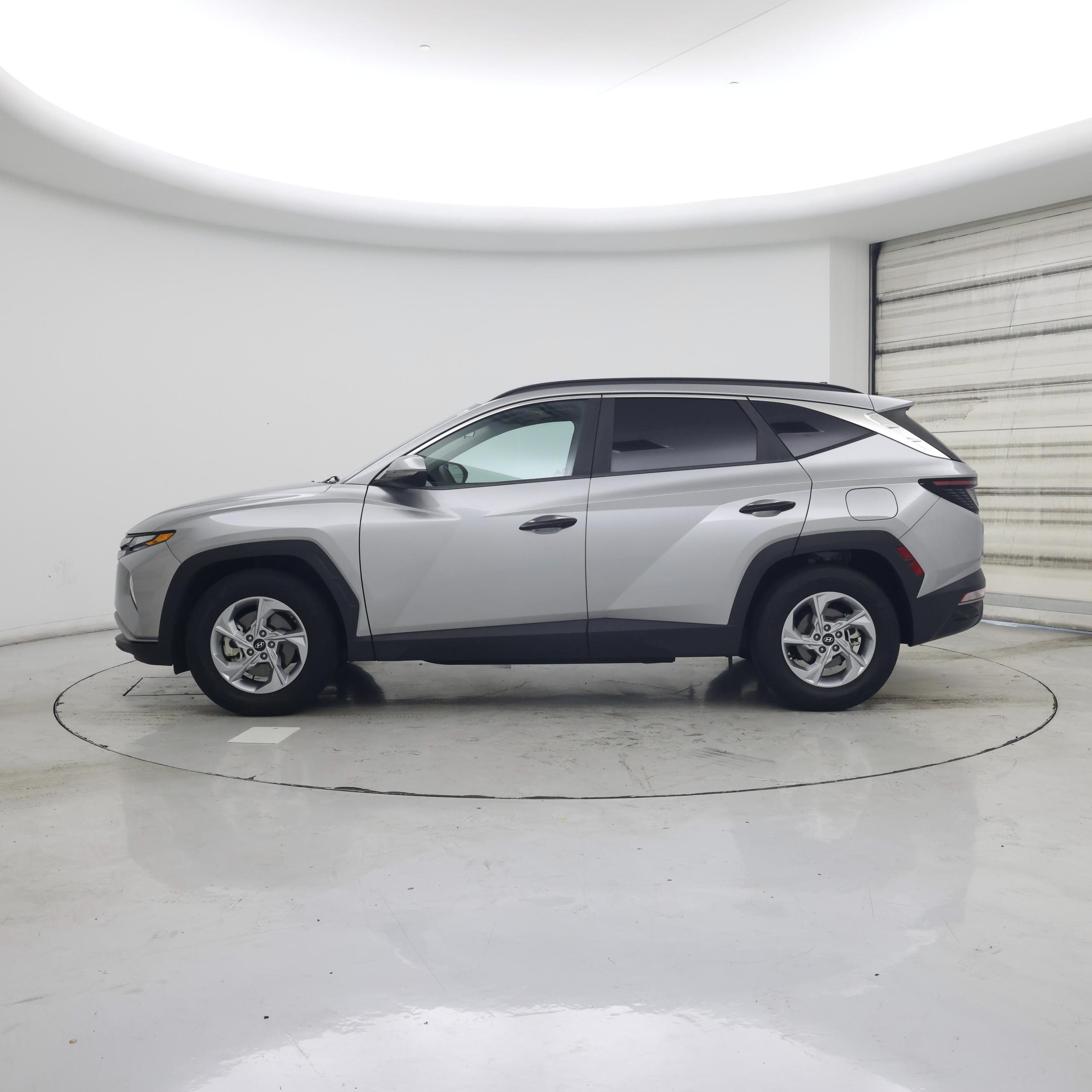 Thumbnail: 2022 Hyundai Tucson - 3