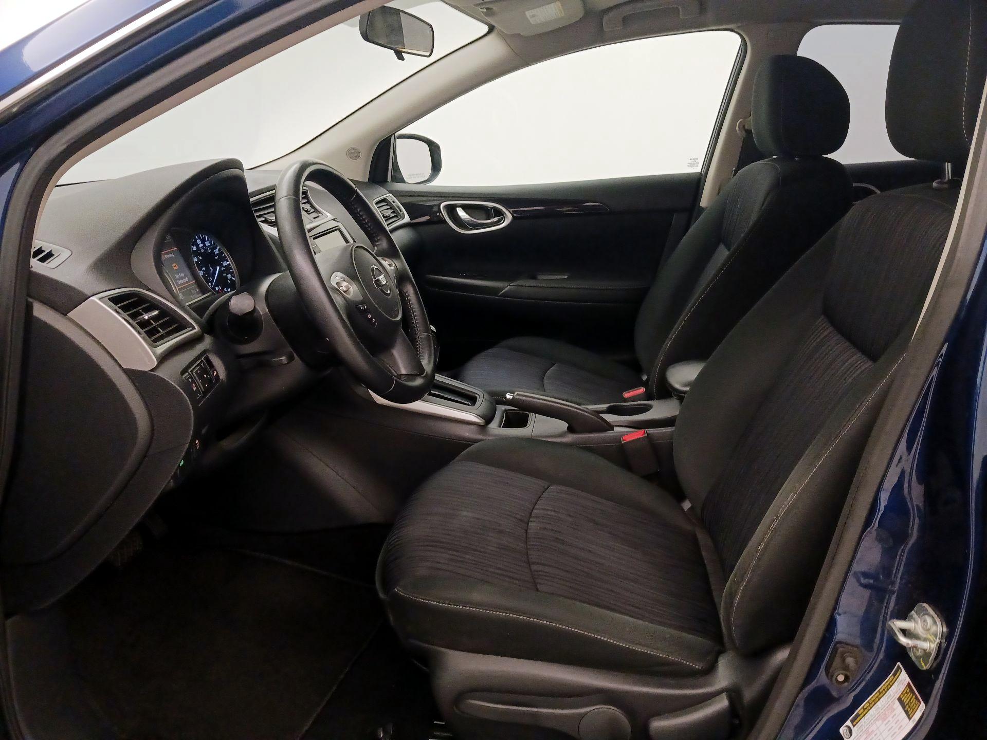 Thumbnail: 2019 Nissan Sentra - 11