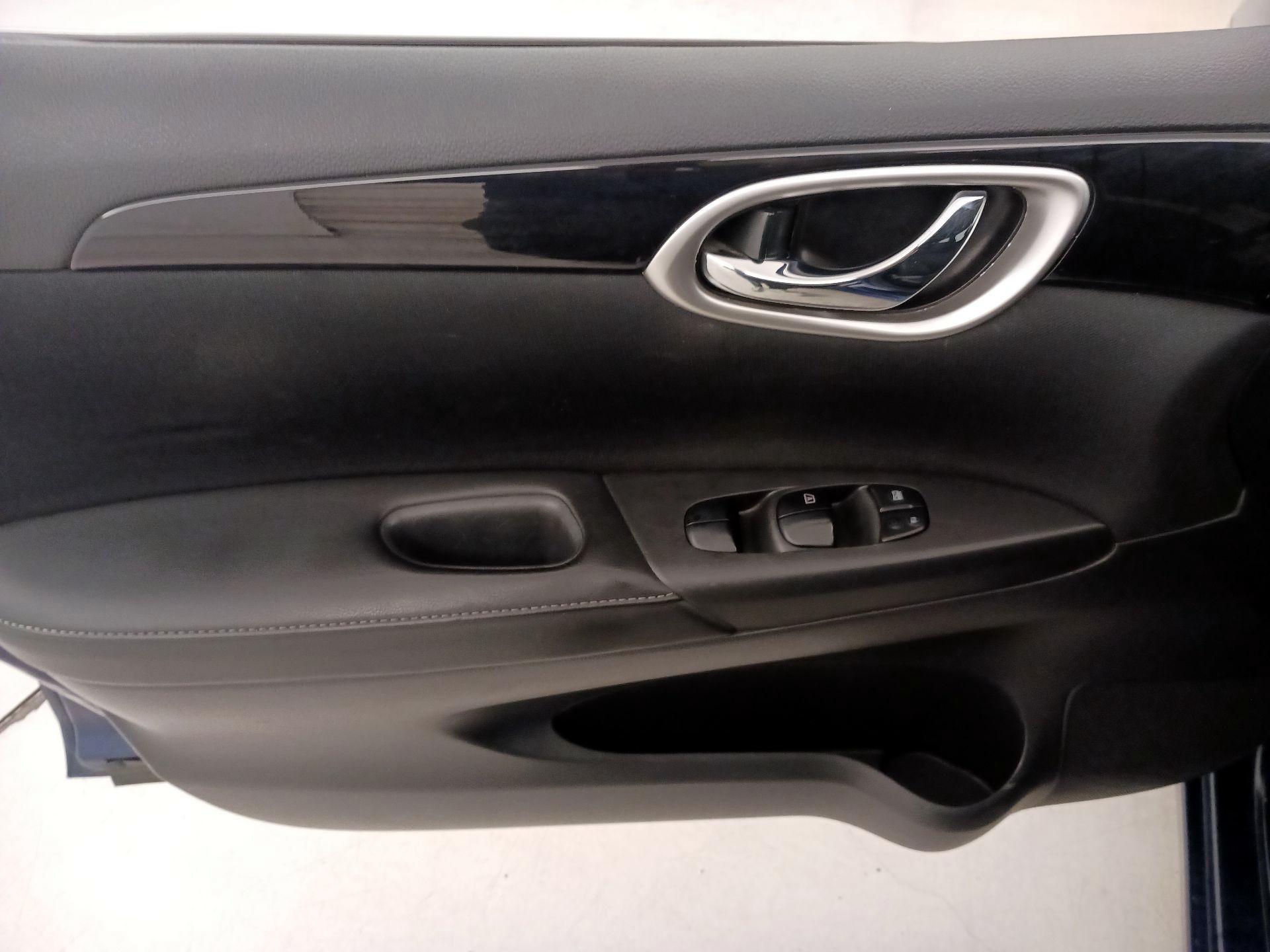 Thumbnail: 2019 Nissan Sentra - 12