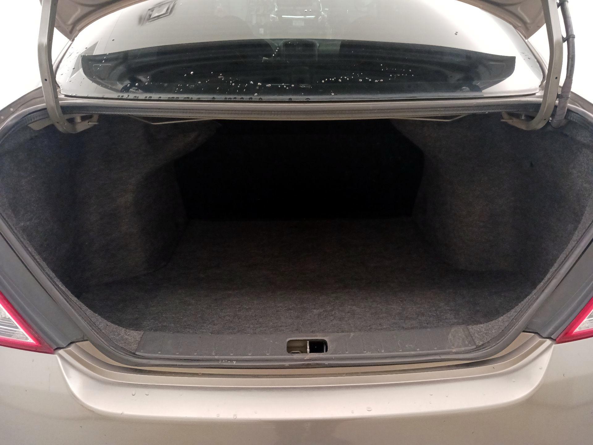 Thumbnail: 2015 Nissan Versa - 18