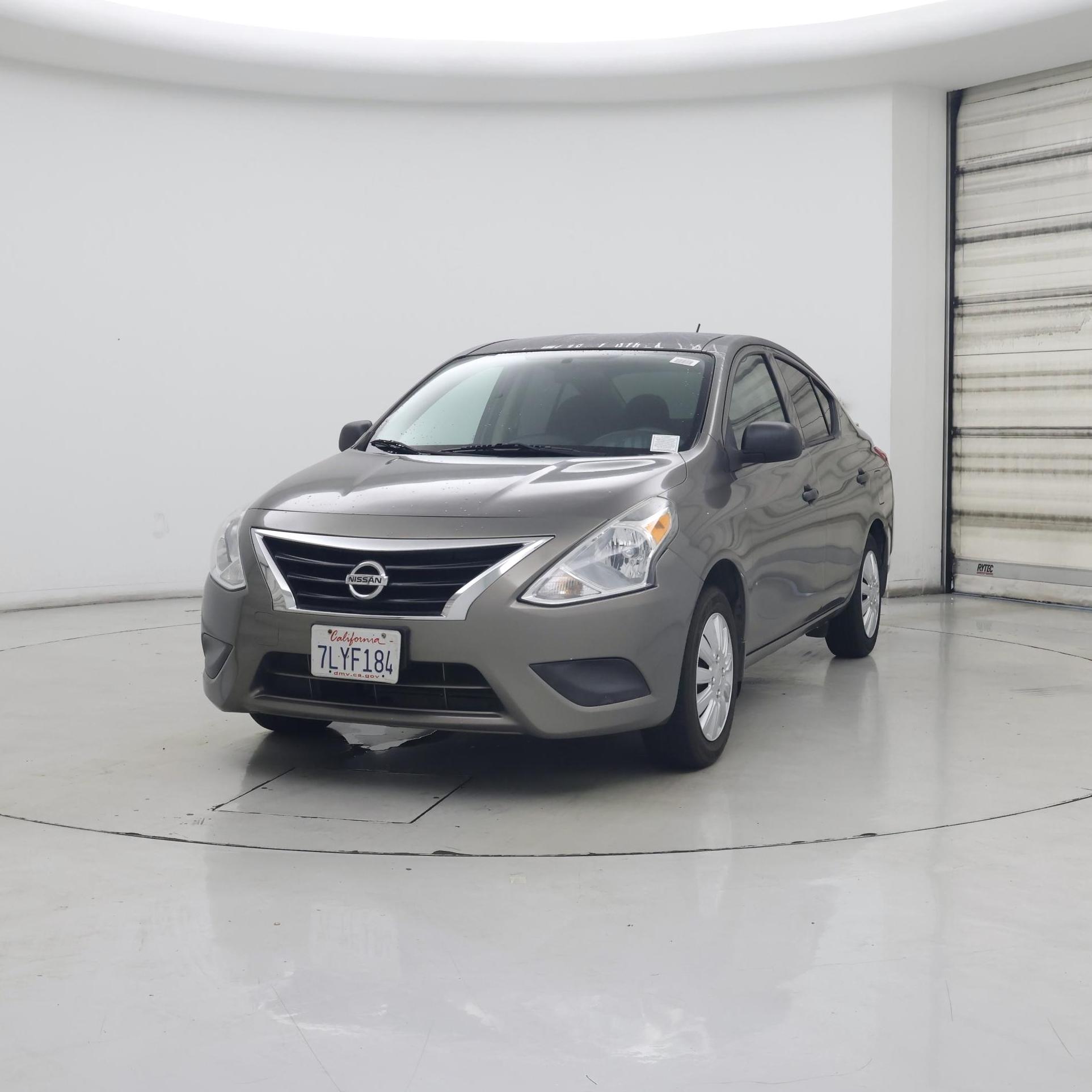 Thumbnail: 2015 Nissan Versa - 4