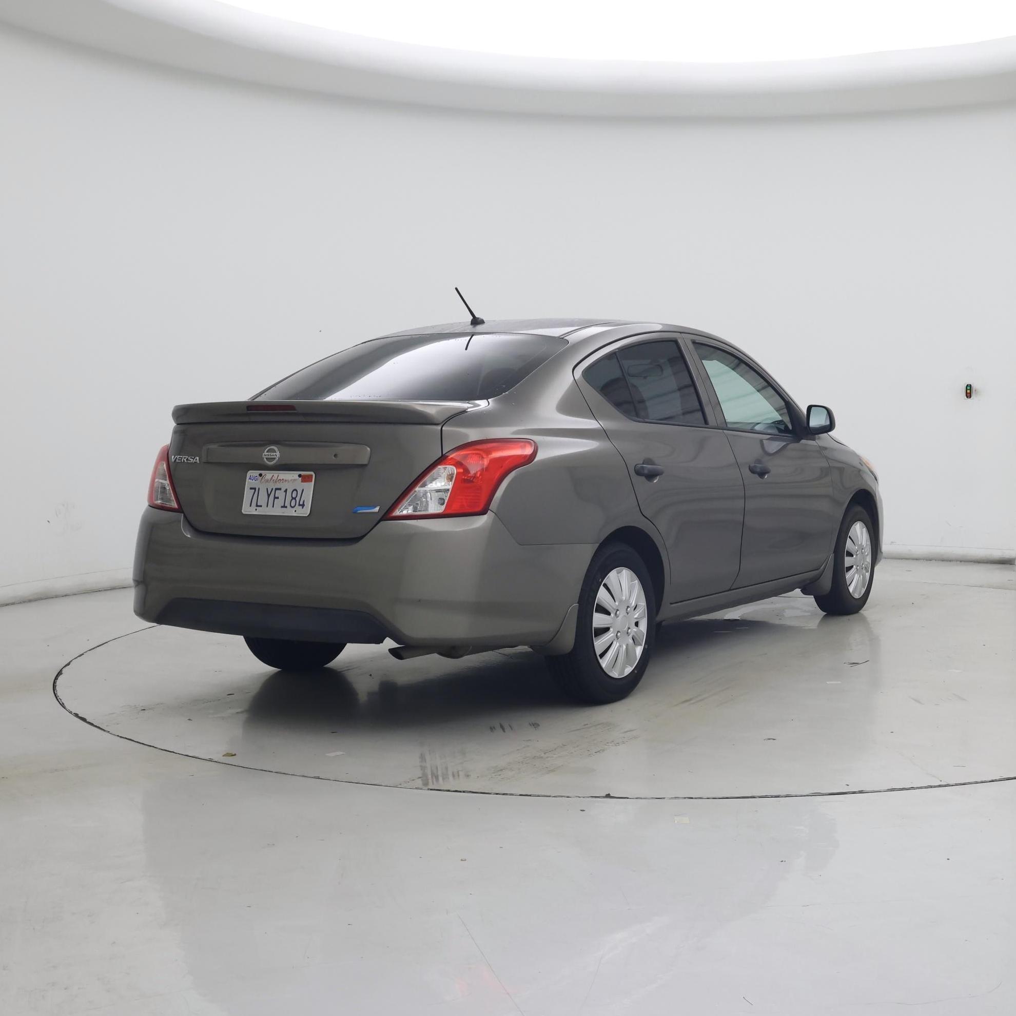 Thumbnail: 2015 Nissan Versa - 8