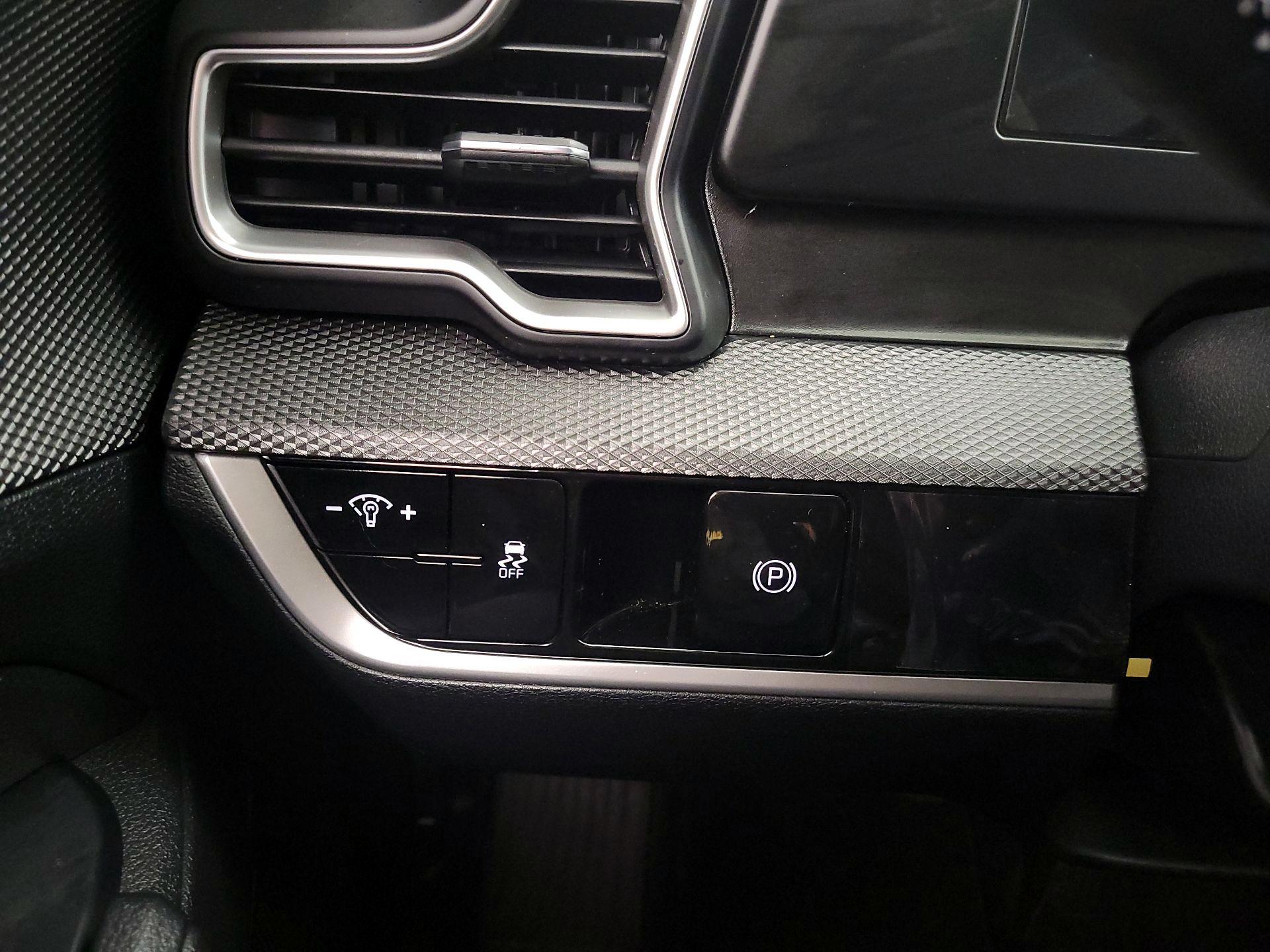 Thumbnail: 2025 Kia Sportage - 13