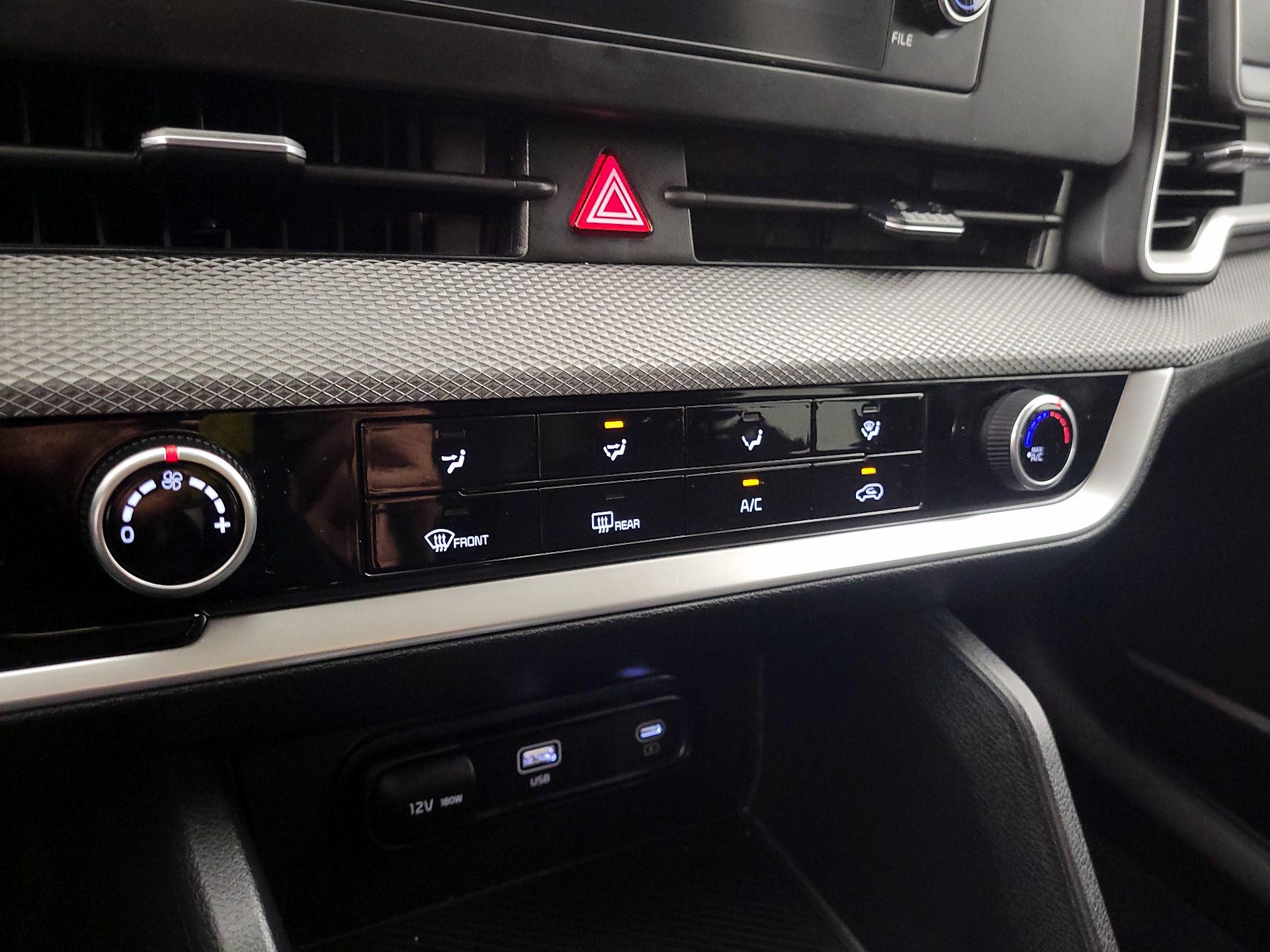 Thumbnail: 2025 Kia Sportage - 16