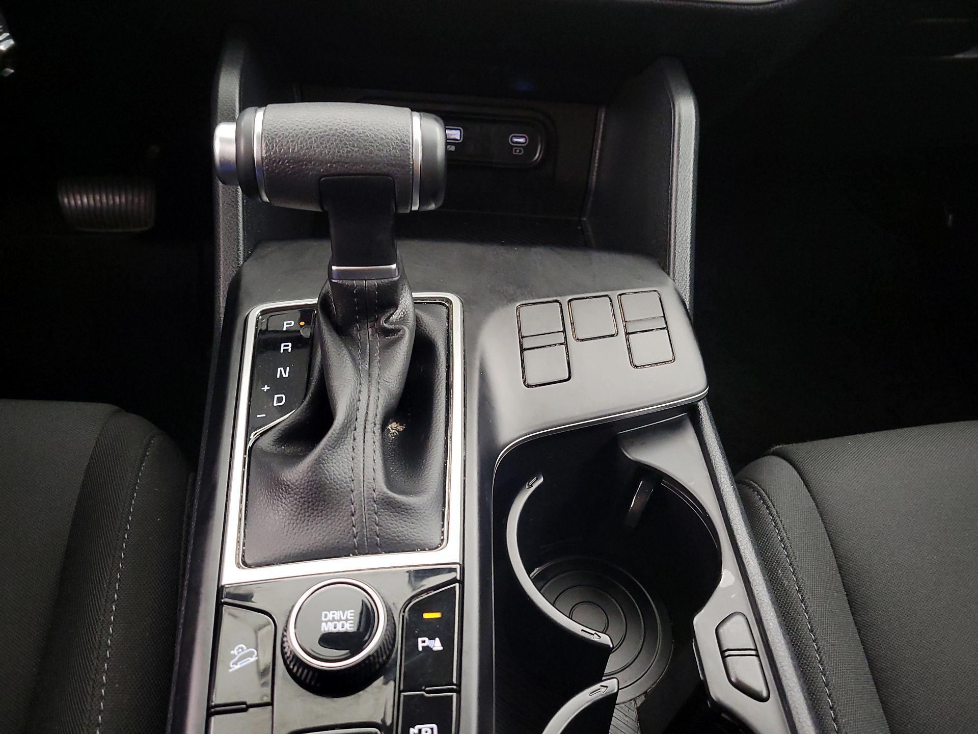 Thumbnail: 2025 Kia Sportage - 17