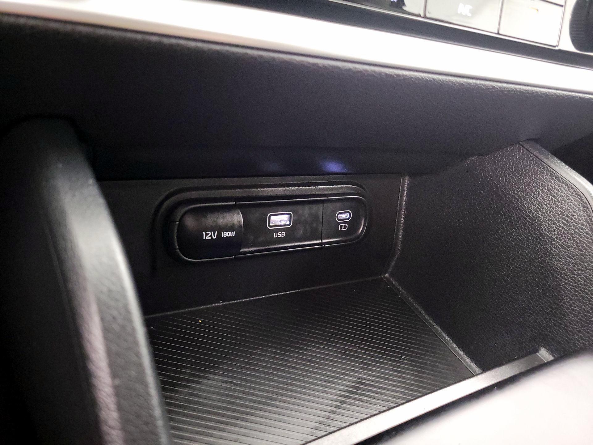 Thumbnail: 2025 Kia Sportage - 18