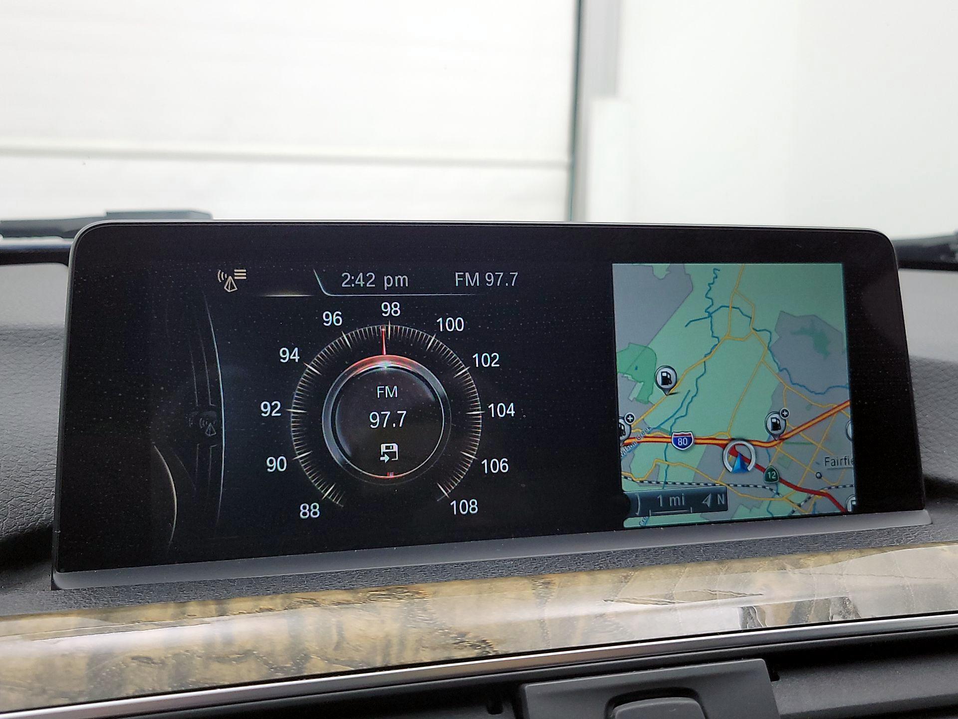 Thumbnail: 2016 BMW 3 Series - 16
