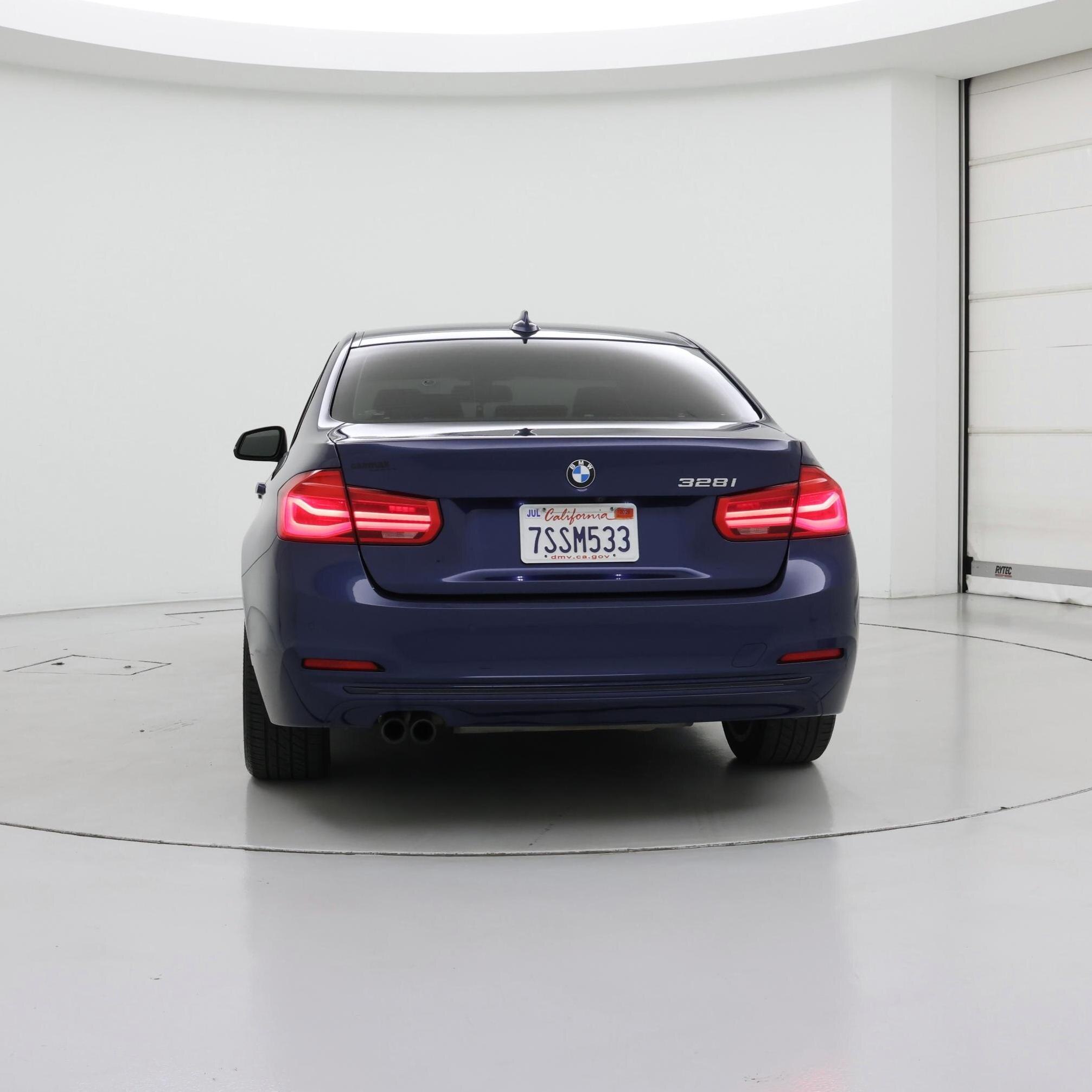 Thumbnail: 2016 BMW 3 Series - 6