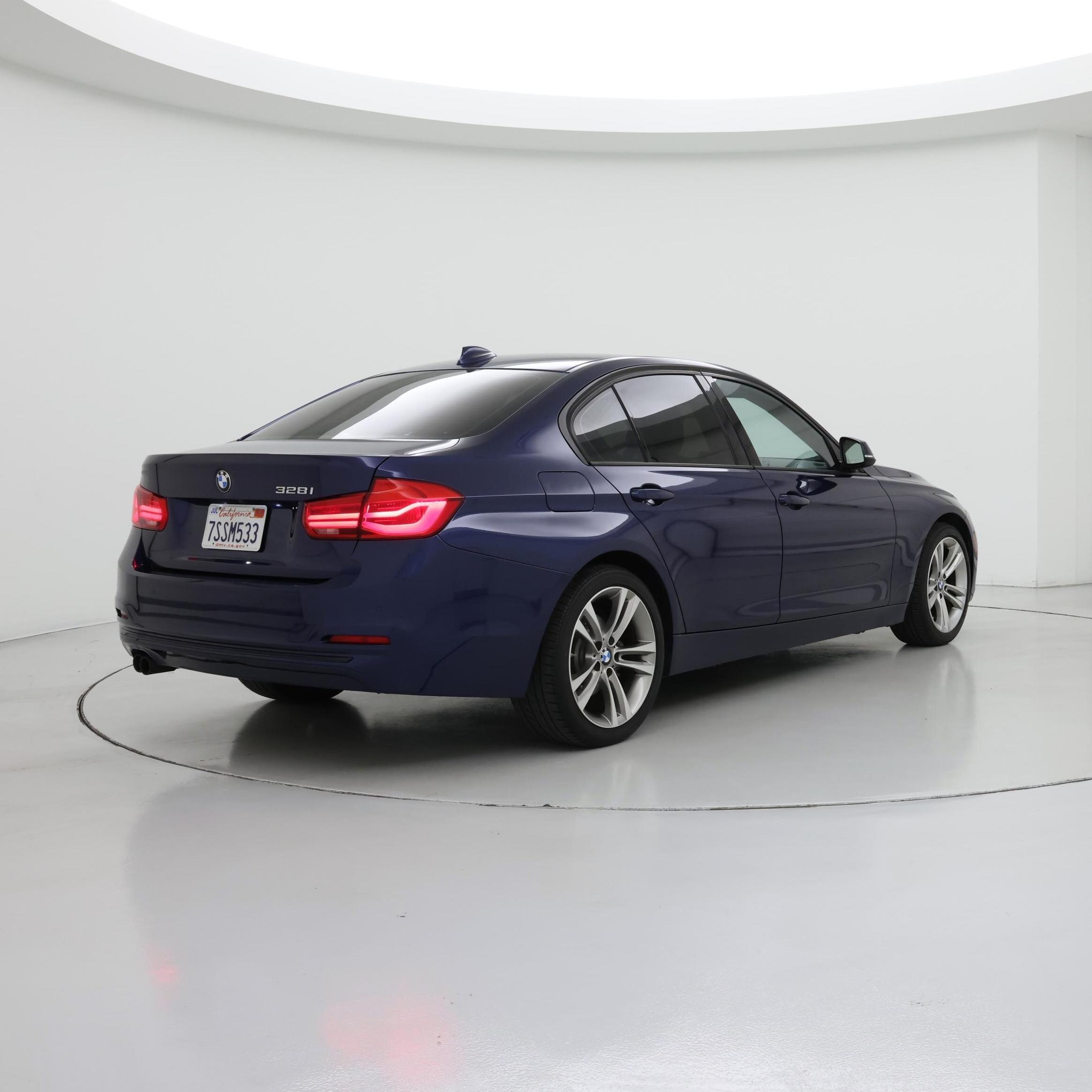 Thumbnail: 2016 BMW 3 Series - 8