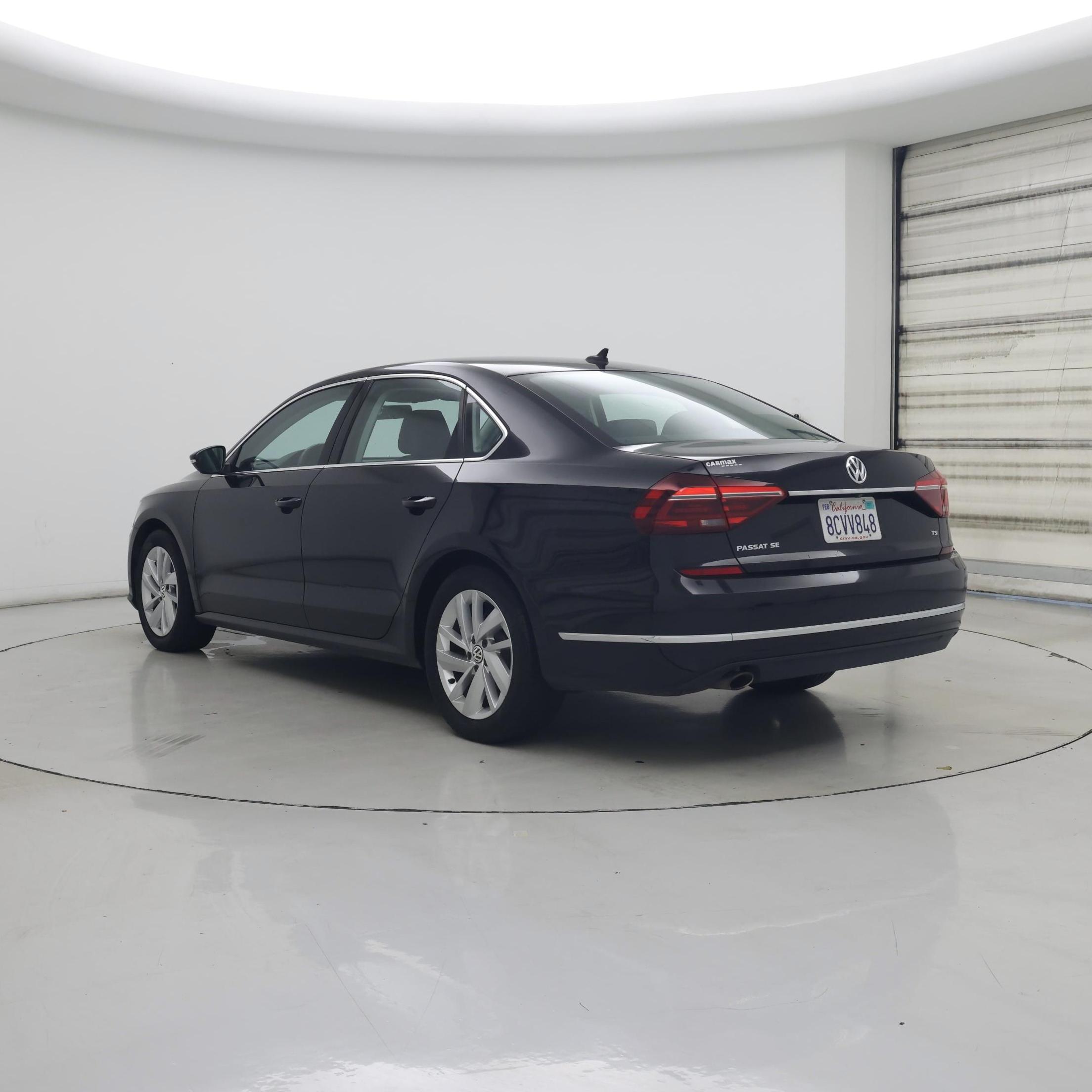 Thumbnail: 2018 Volkswagen Passat - 2