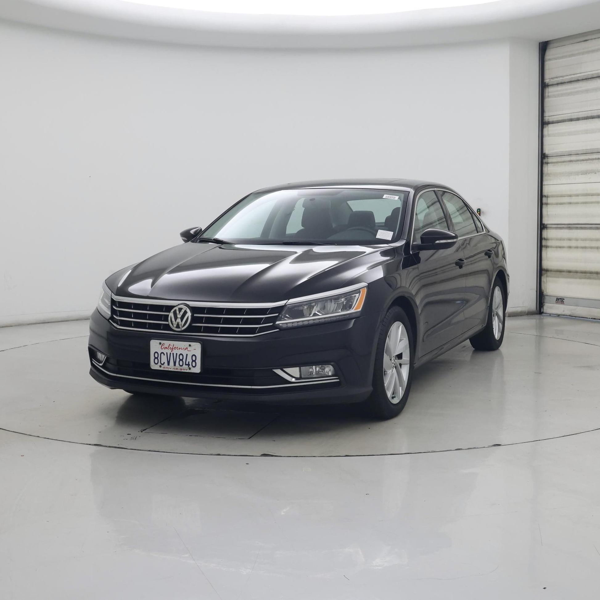 Thumbnail: 2018 Volkswagen Passat - 4