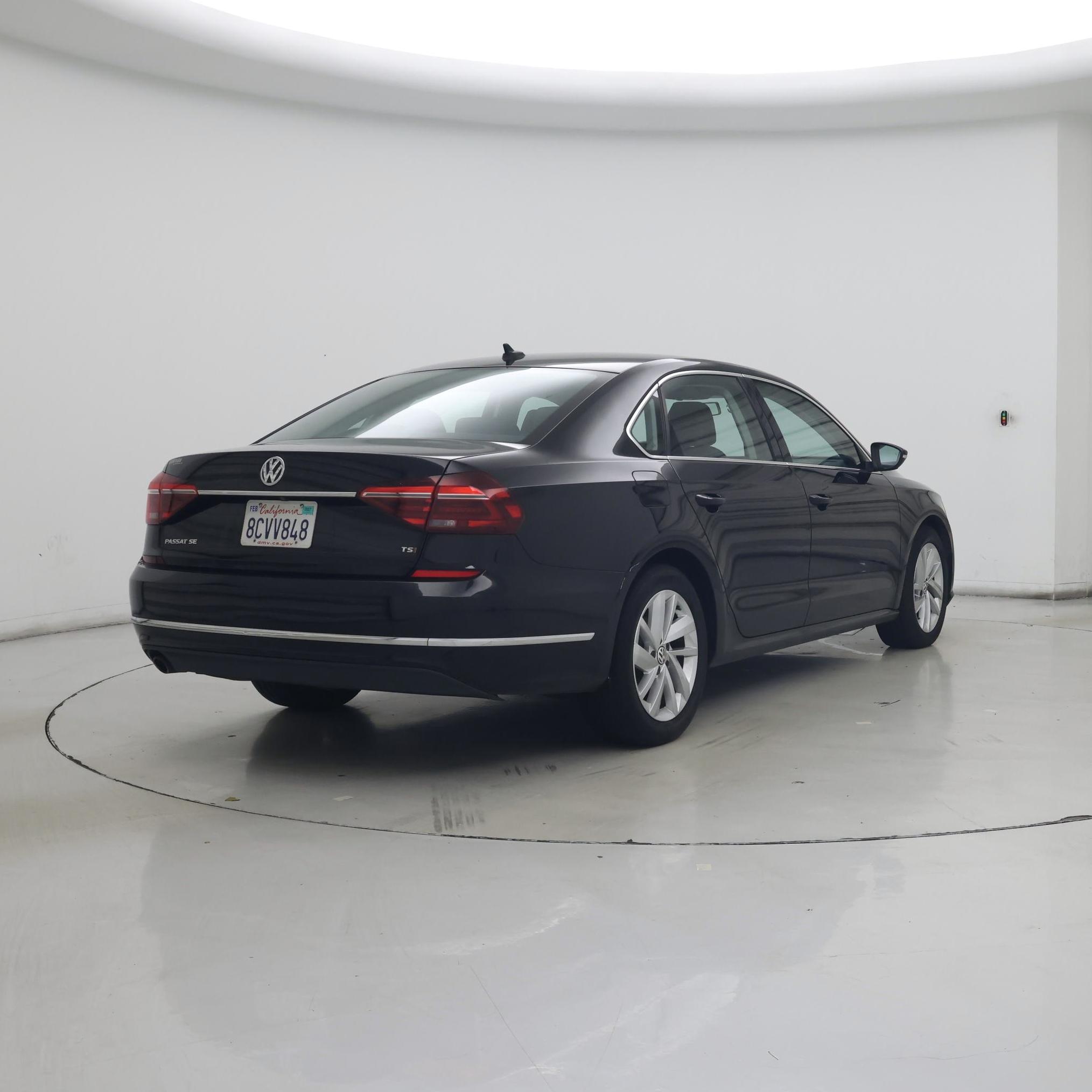 Thumbnail: 2018 Volkswagen Passat - 8