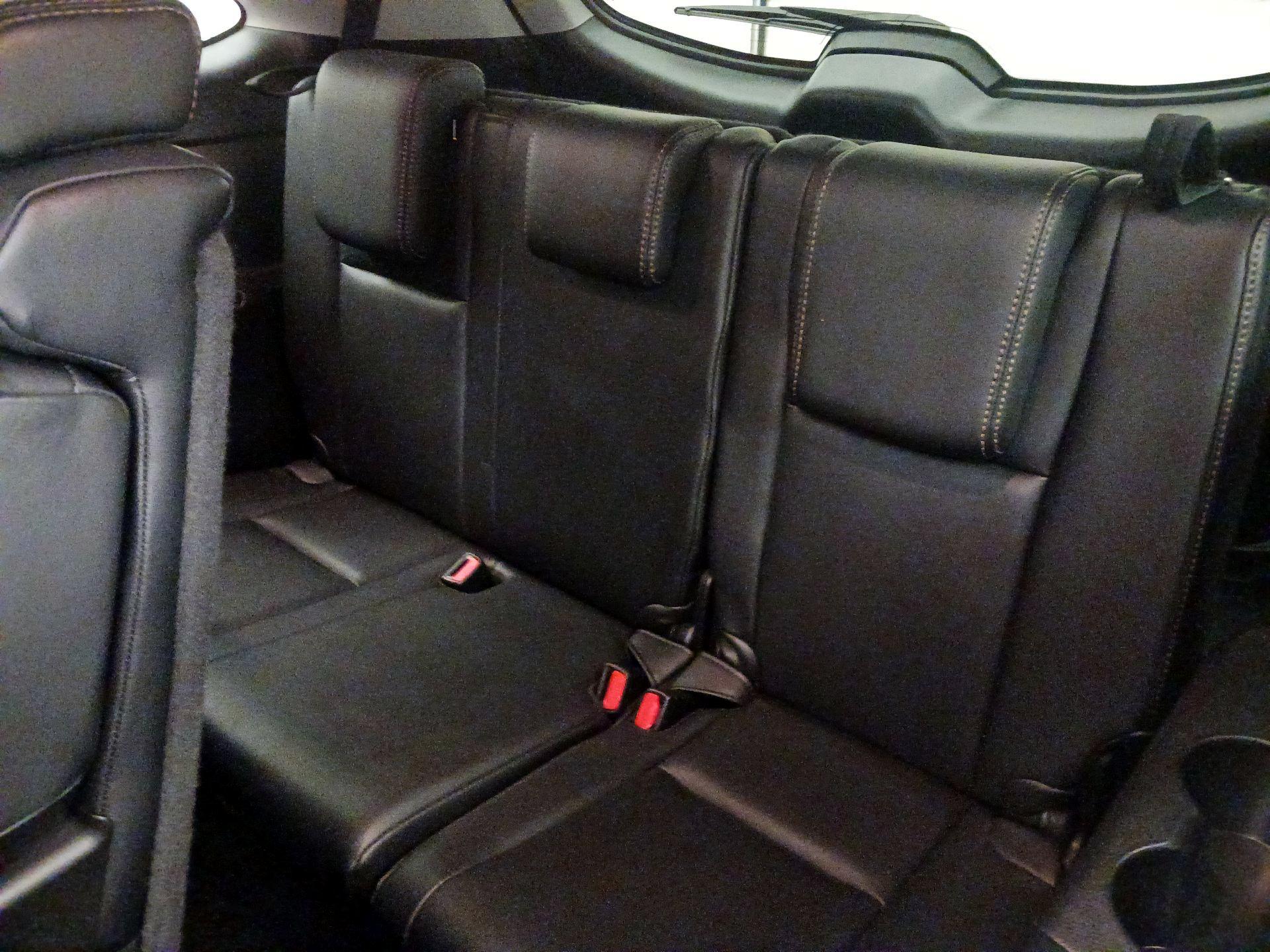 Thumbnail: 2016 Toyota Highlander - 18