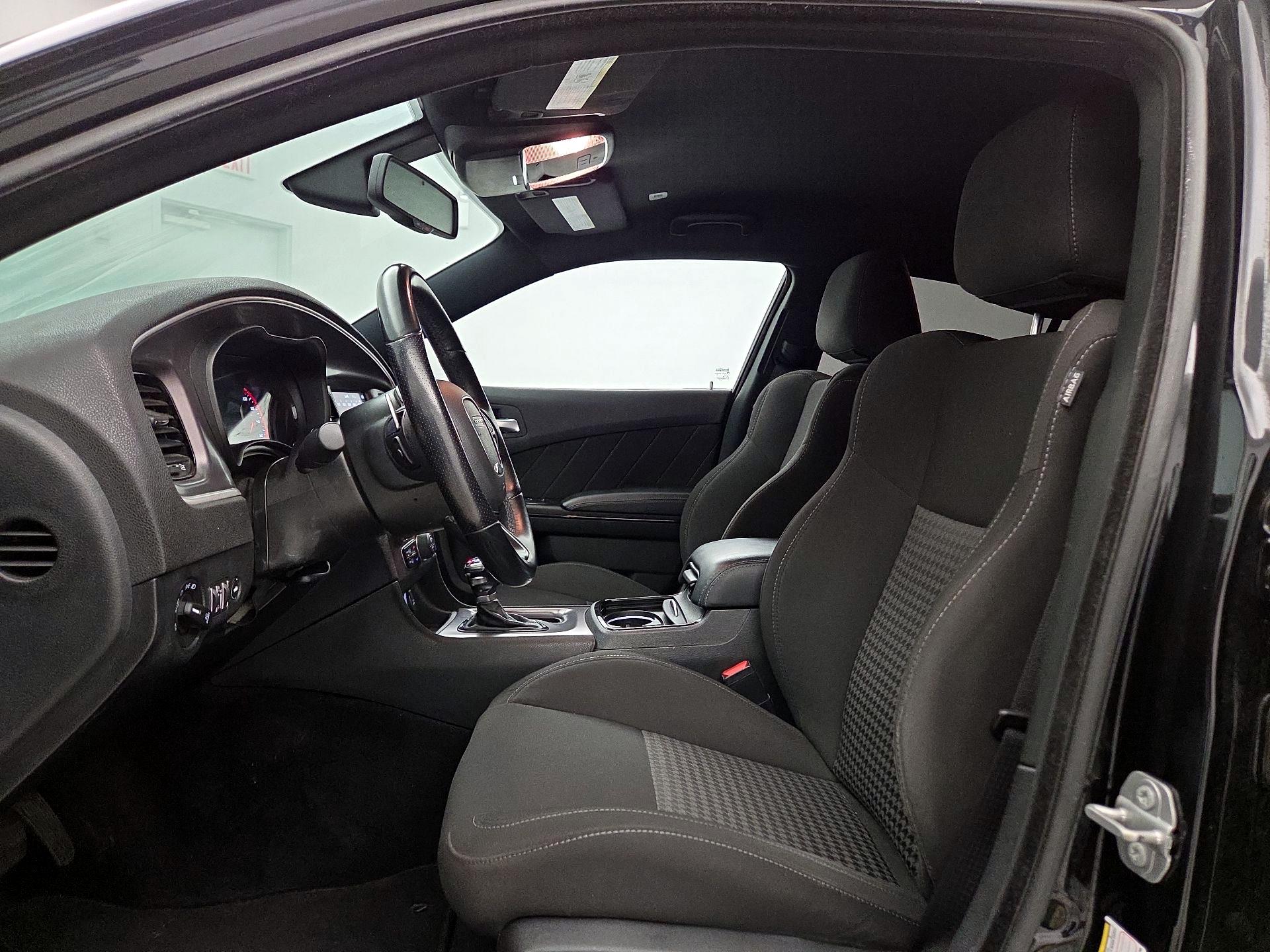 Thumbnail: 2022 Dodge Charger - 11