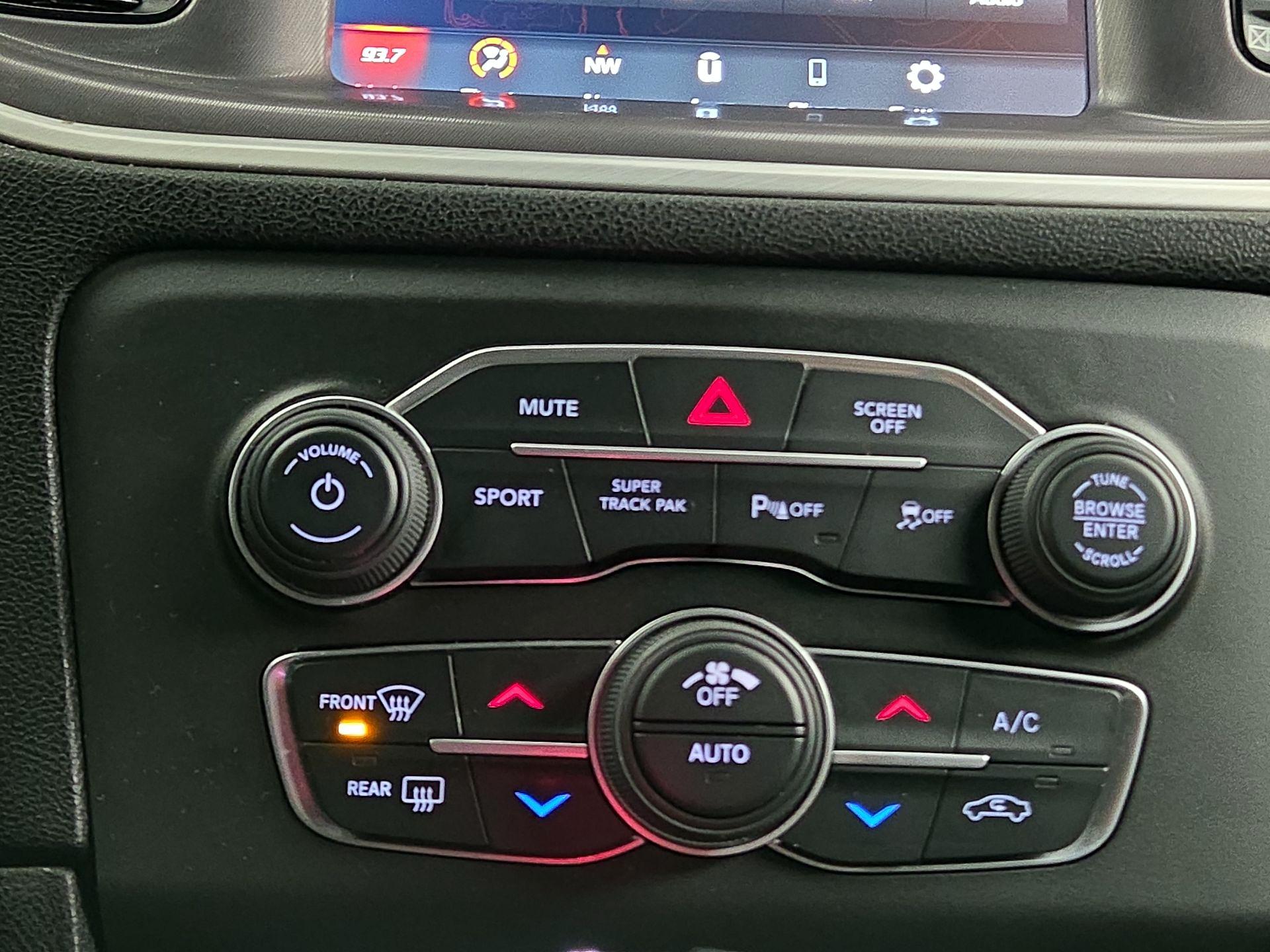 Thumbnail: 2022 Dodge Charger - 17