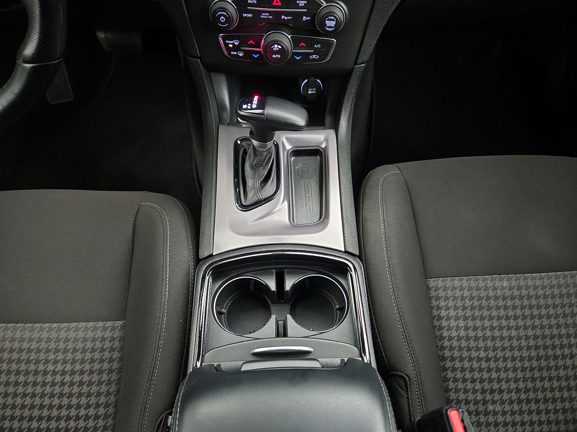 Thumbnail: 2022 Dodge Charger - 18