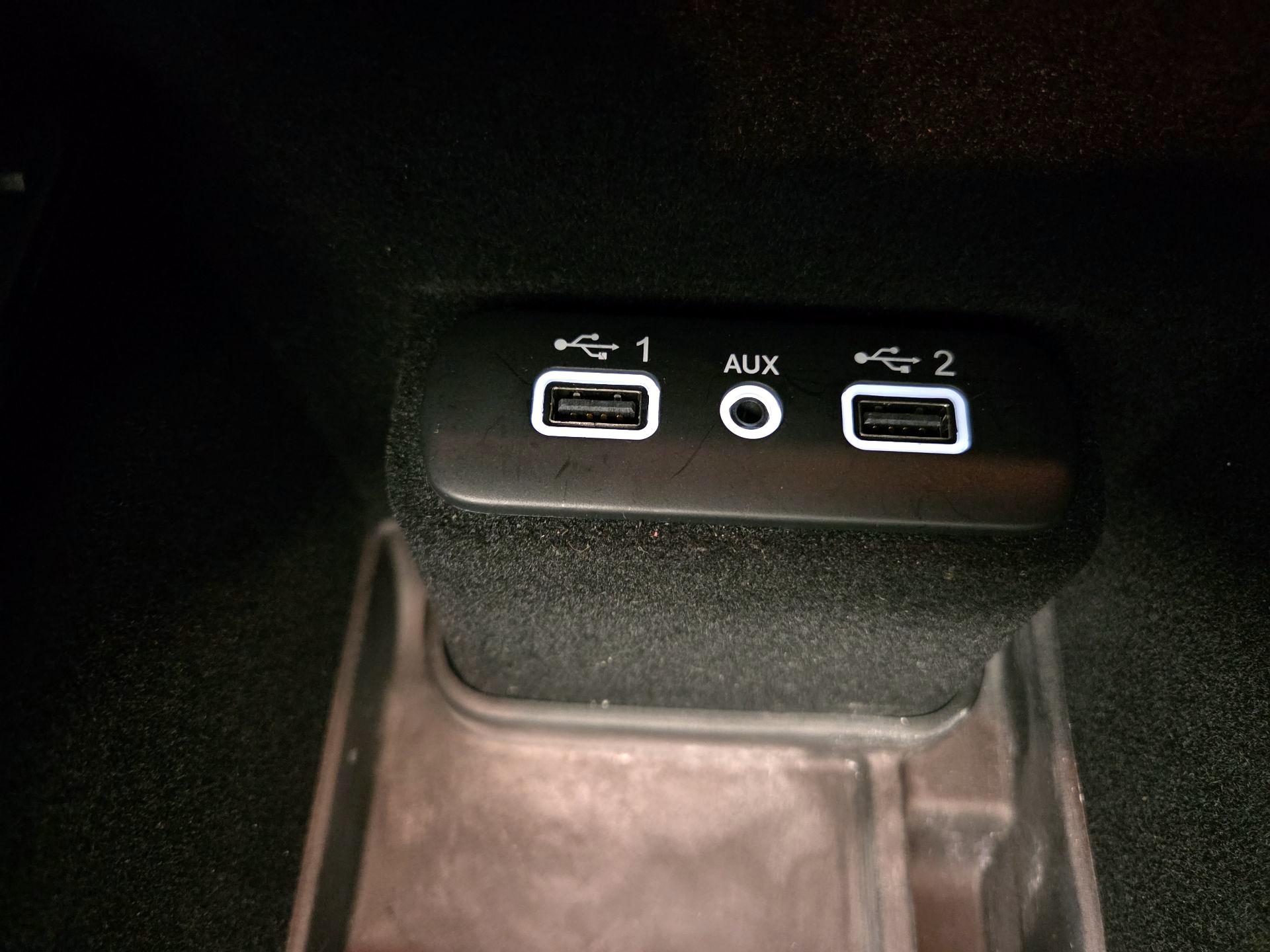 Thumbnail: 2022 Dodge Charger - 19