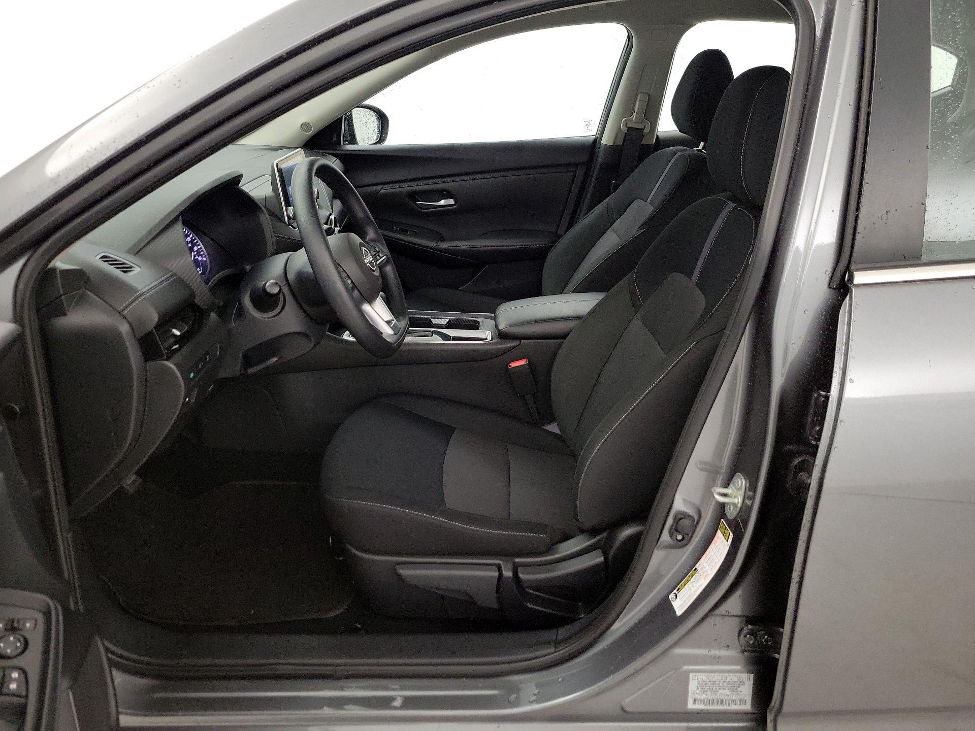 Thumbnail: 2025 Nissan Sentra - 11