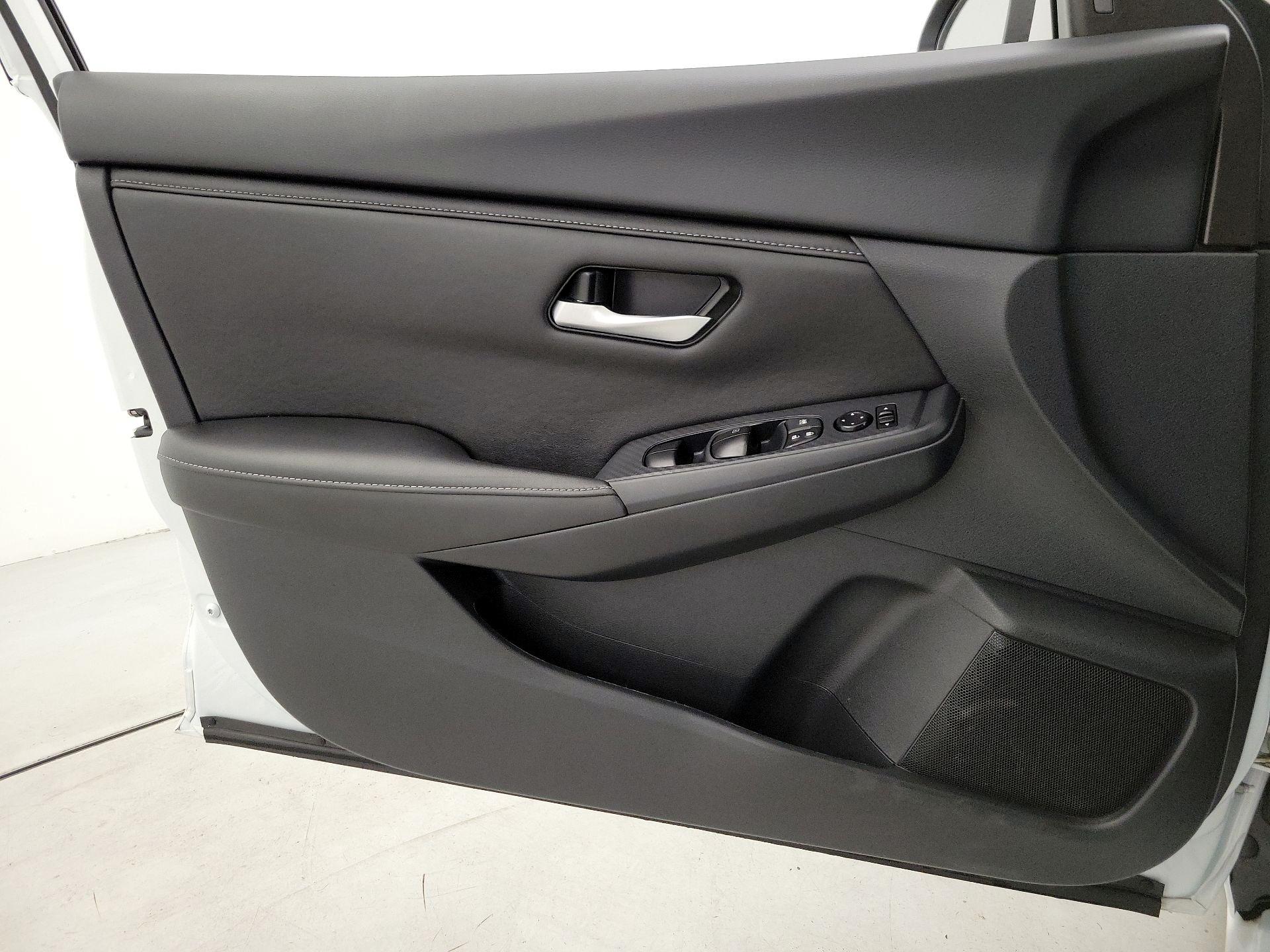 Thumbnail: 2025 Nissan Sentra - 12