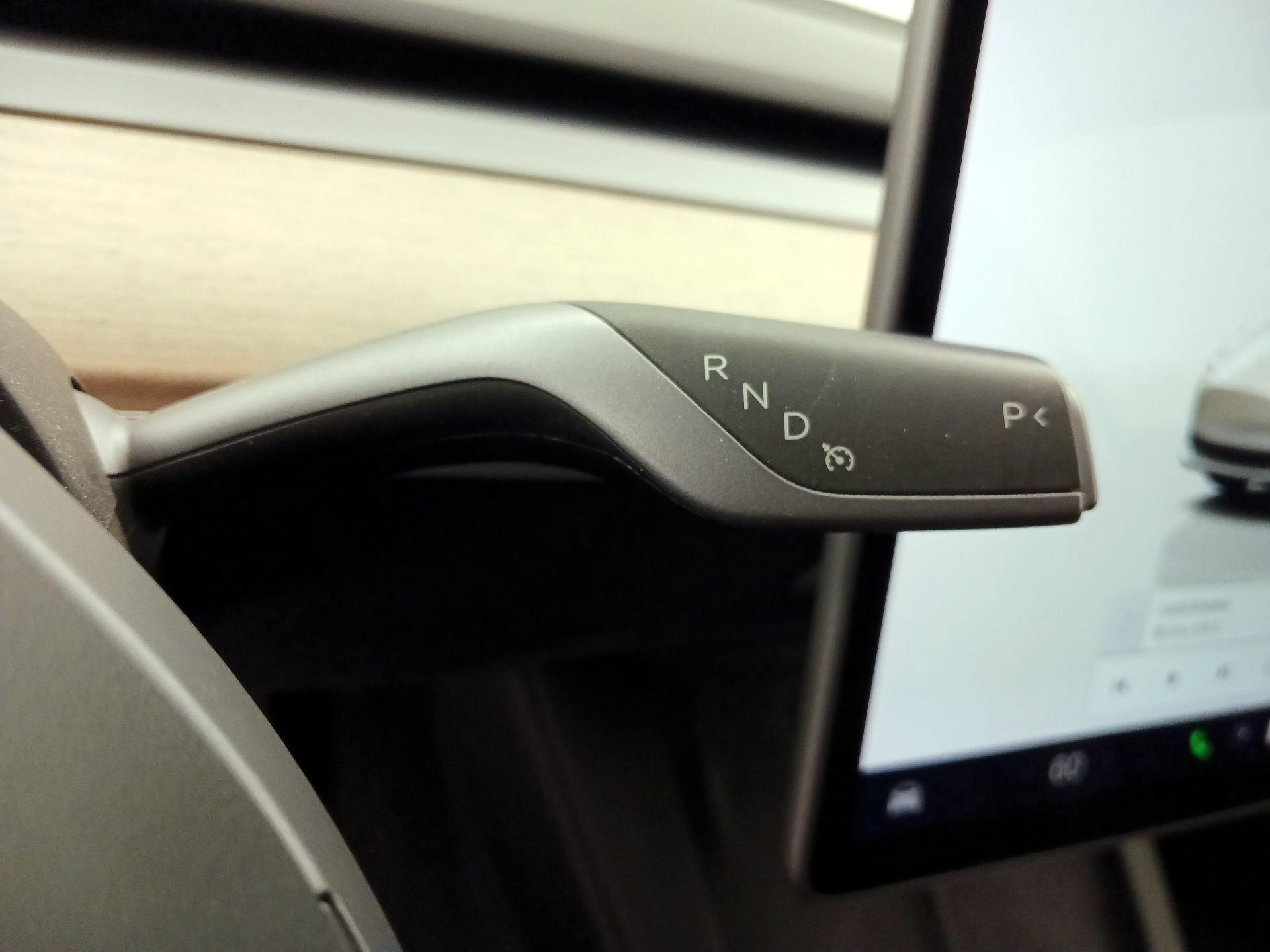 Thumbnail: 2022 Tesla Model 3 - 17