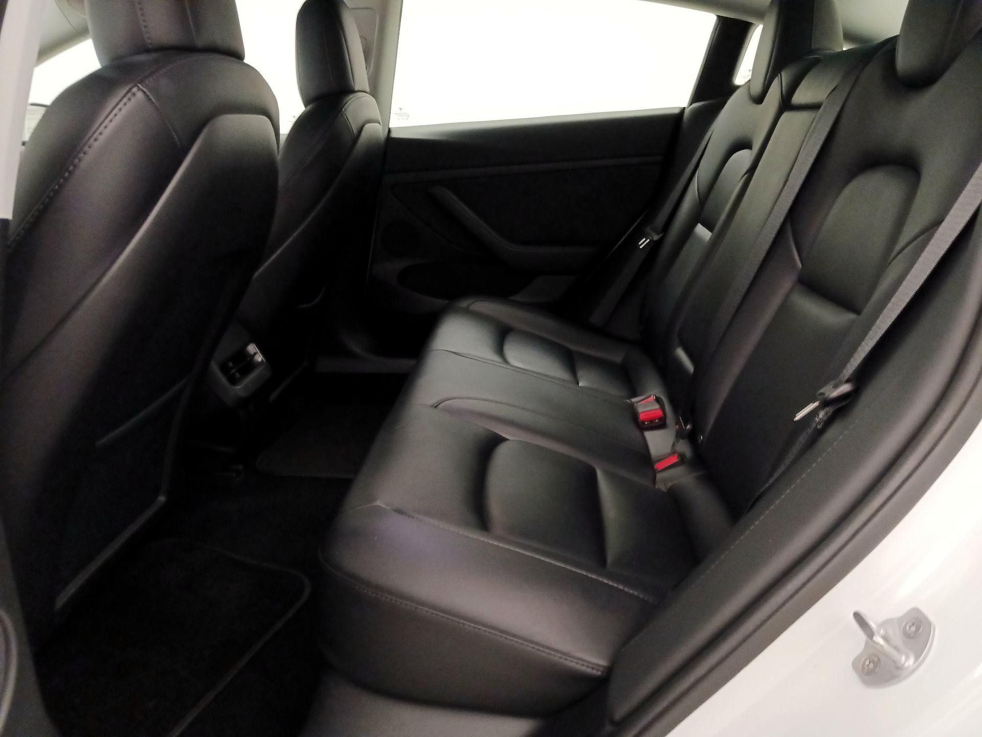 Thumbnail: 2022 Tesla Model 3 - 20