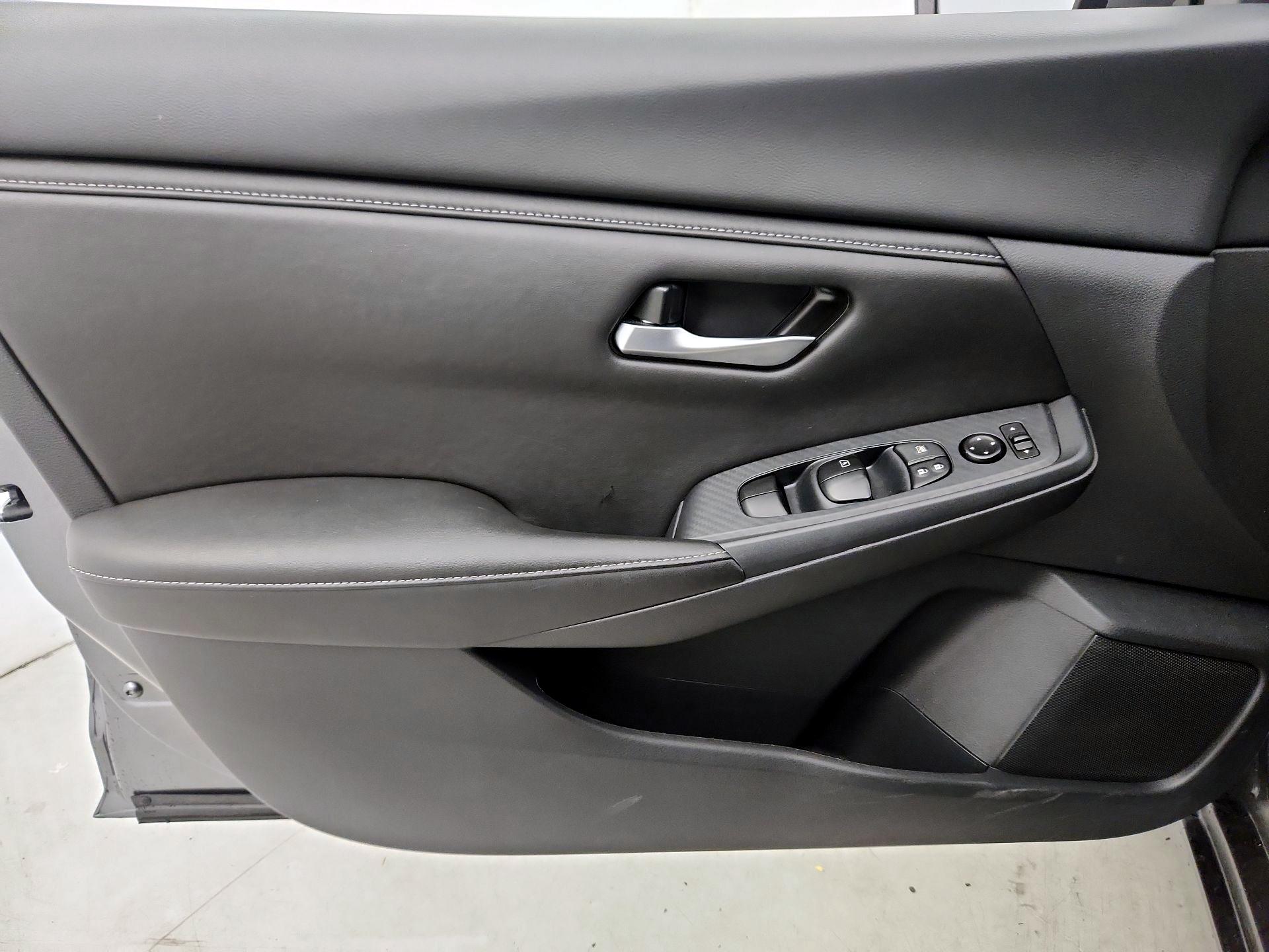 Thumbnail: 2025 Nissan Sentra - 12