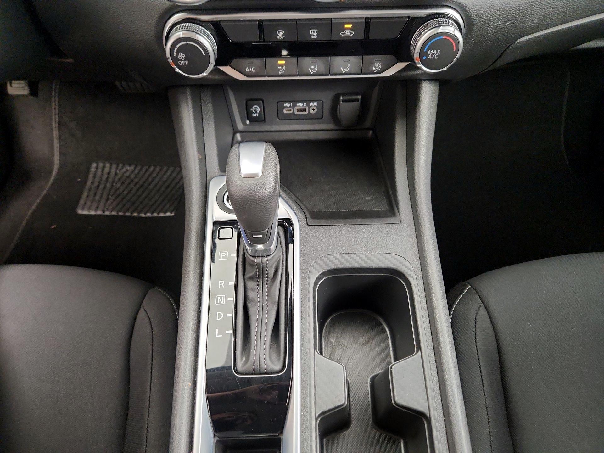 Thumbnail: 2025 Nissan Sentra - 17