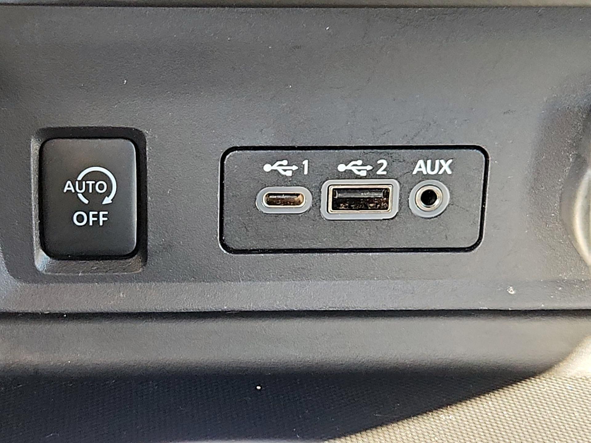 Thumbnail: 2024 Nissan Sentra - 16