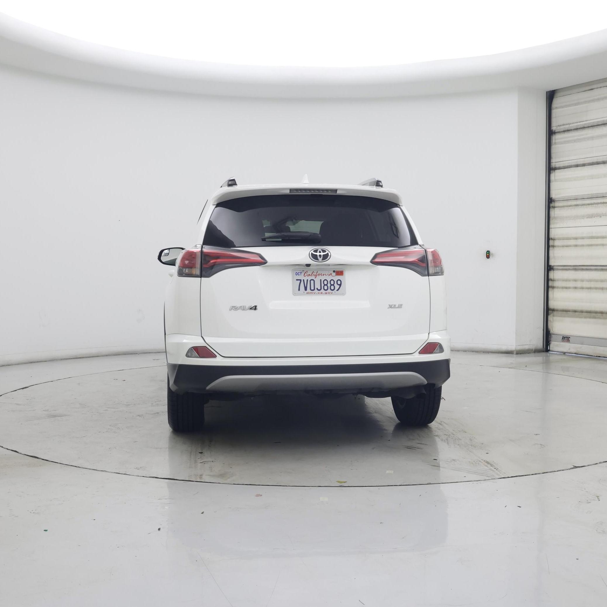 Thumbnail: 2017 Toyota RAV4 - 6