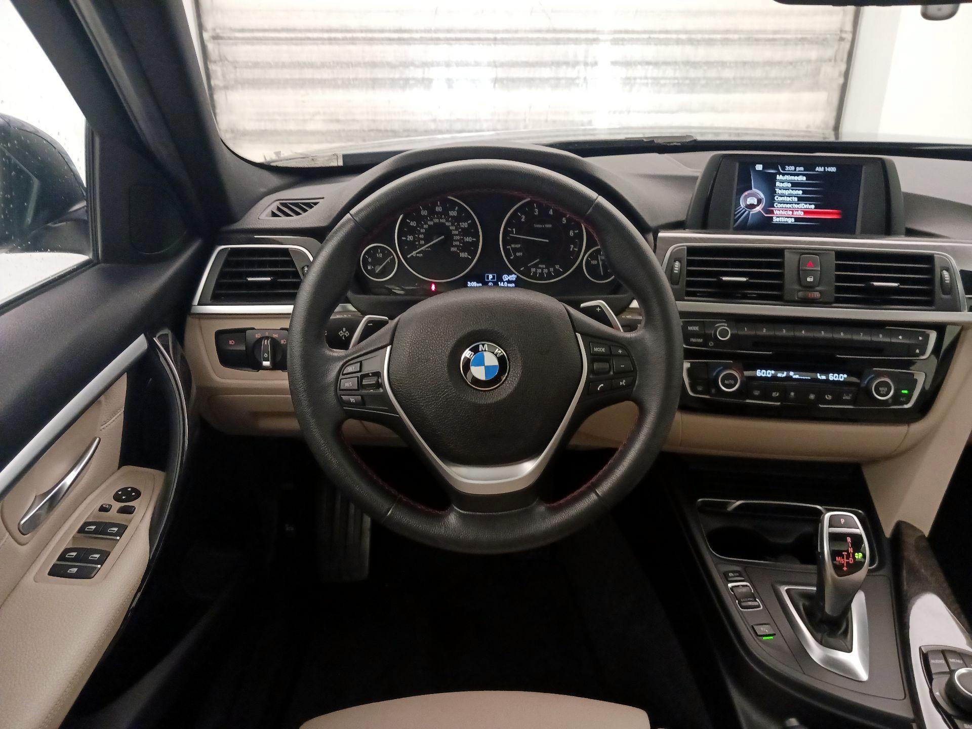 Thumbnail: 2017 BMW 3 Series - 10