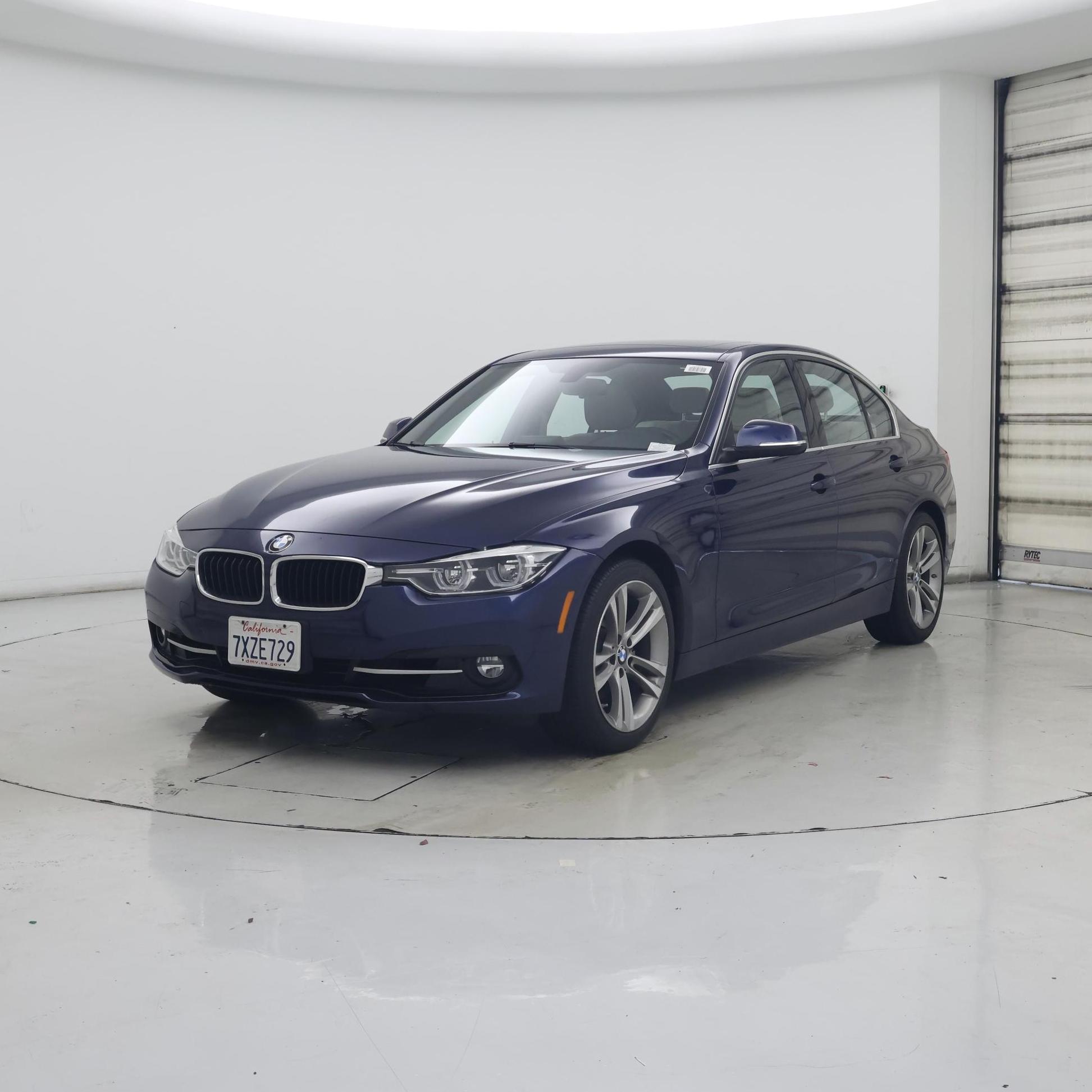 Thumbnail: 2017 BMW 3 Series - 4