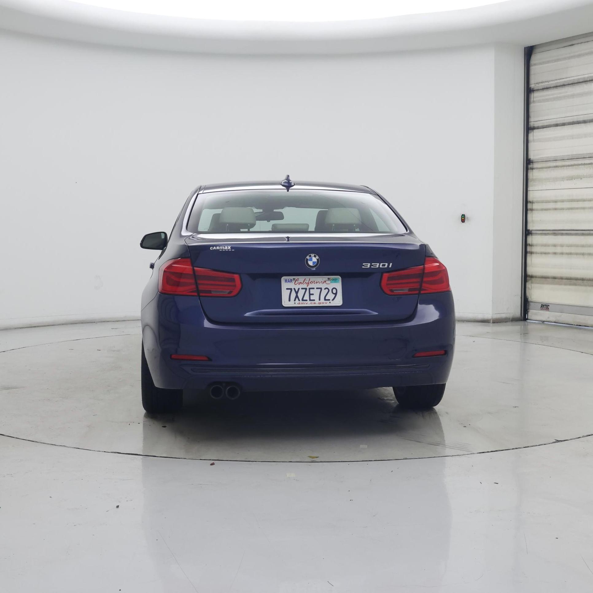 Thumbnail: 2017 BMW 3 Series - 6