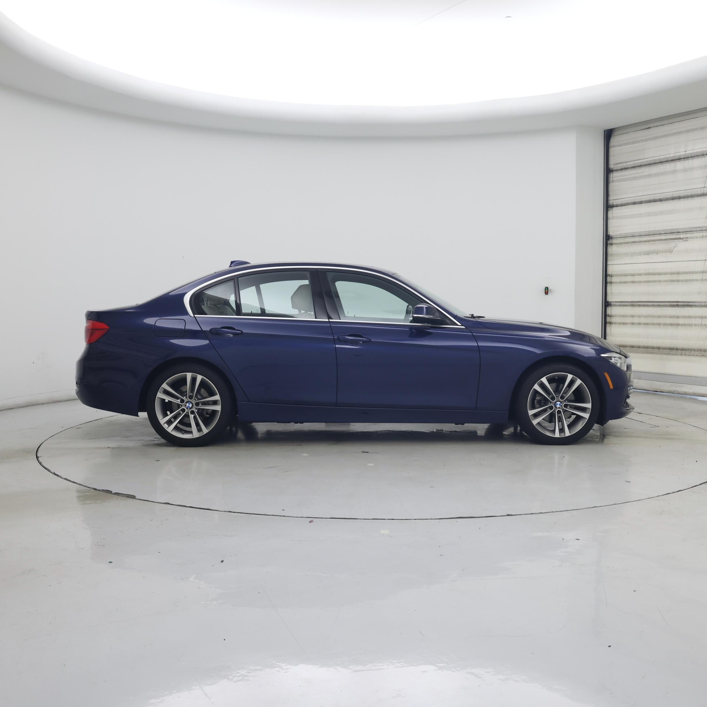 Thumbnail: 2017 BMW 3 Series - 7