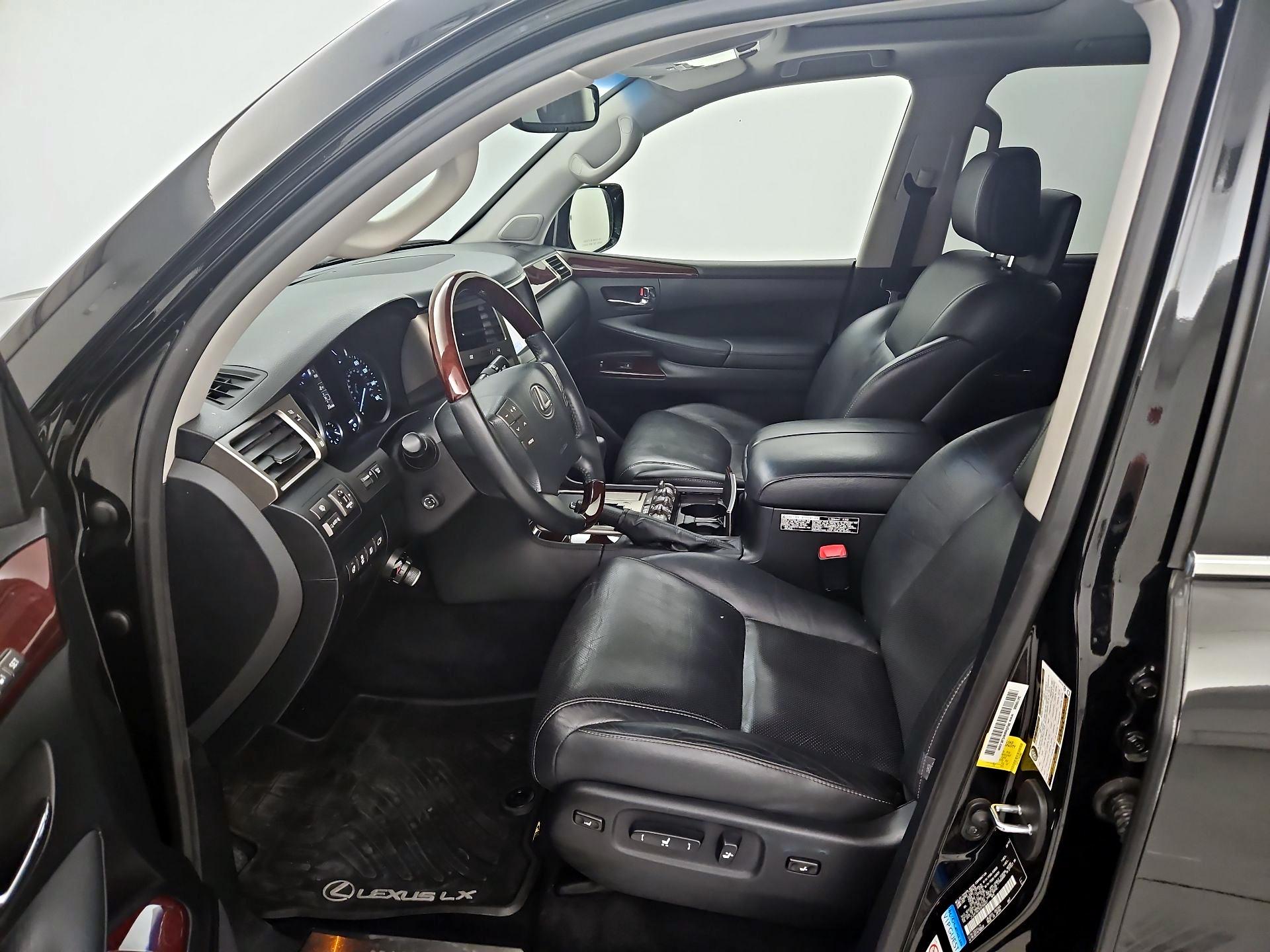 Thumbnail: 2014 Lexus LX - 11