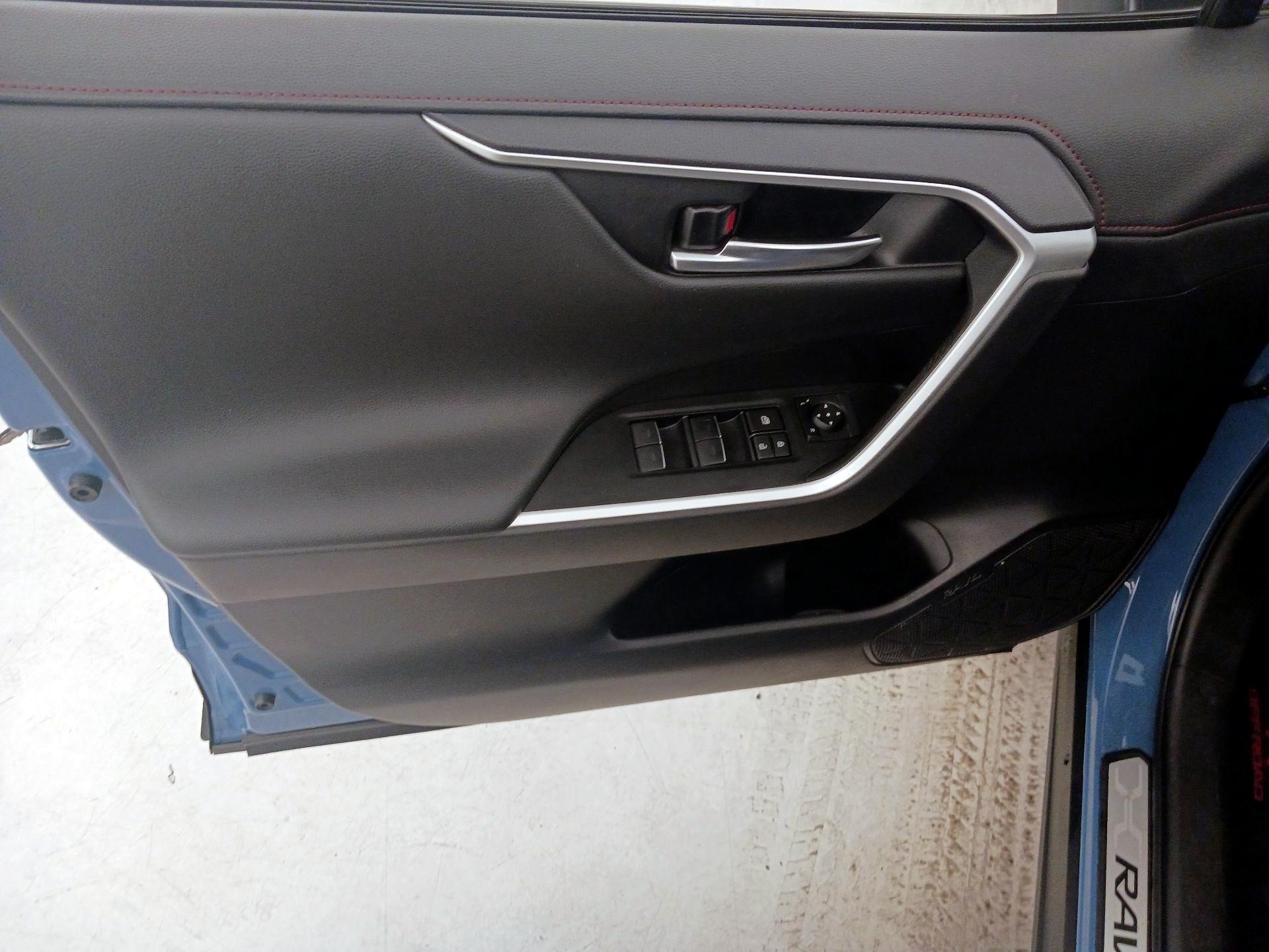 Thumbnail: 2023 Toyota RAV4 - 12