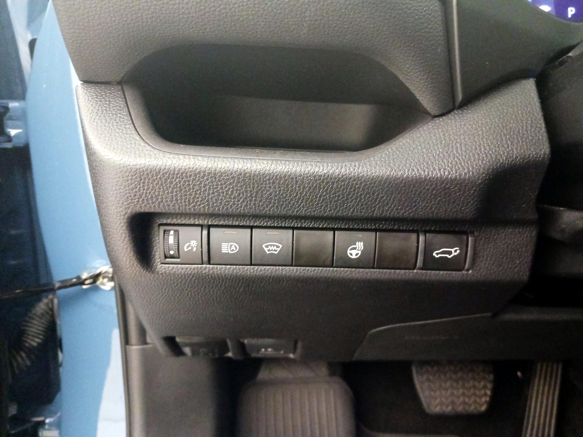 Thumbnail: 2023 Toyota RAV4 - 13