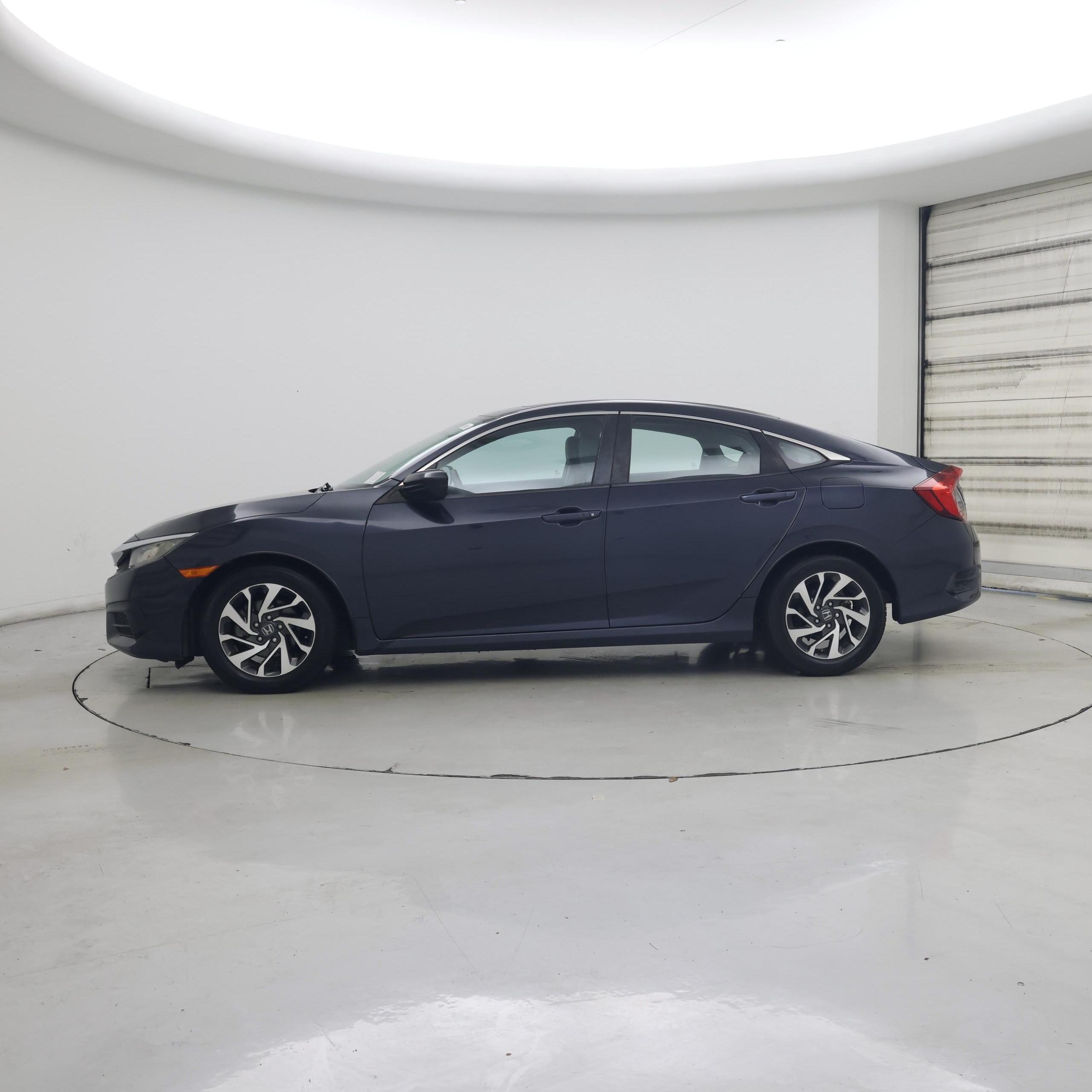 Thumbnail: 2016 Honda Civic - 3