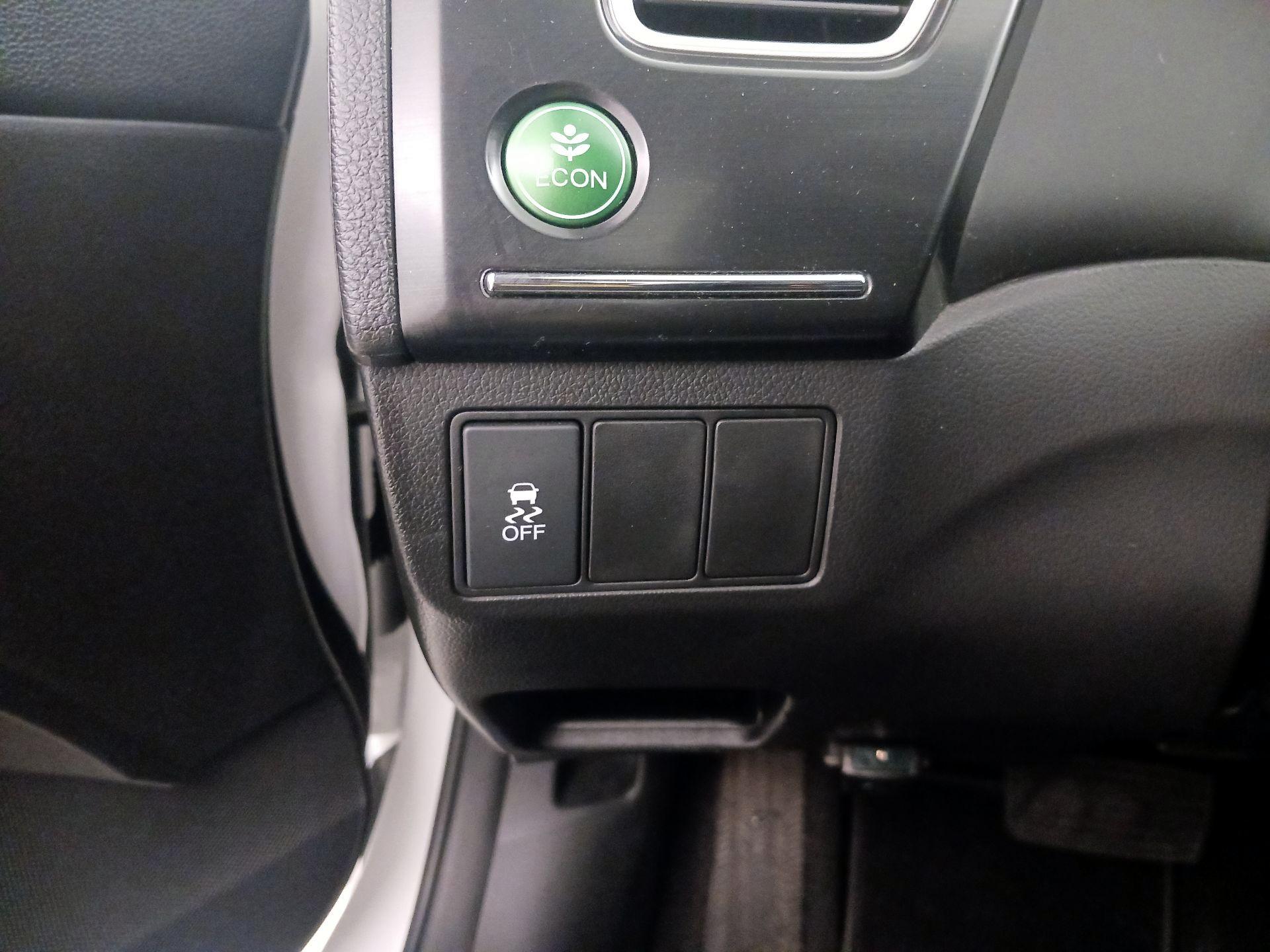 Thumbnail: 2015 Honda Civic - 13