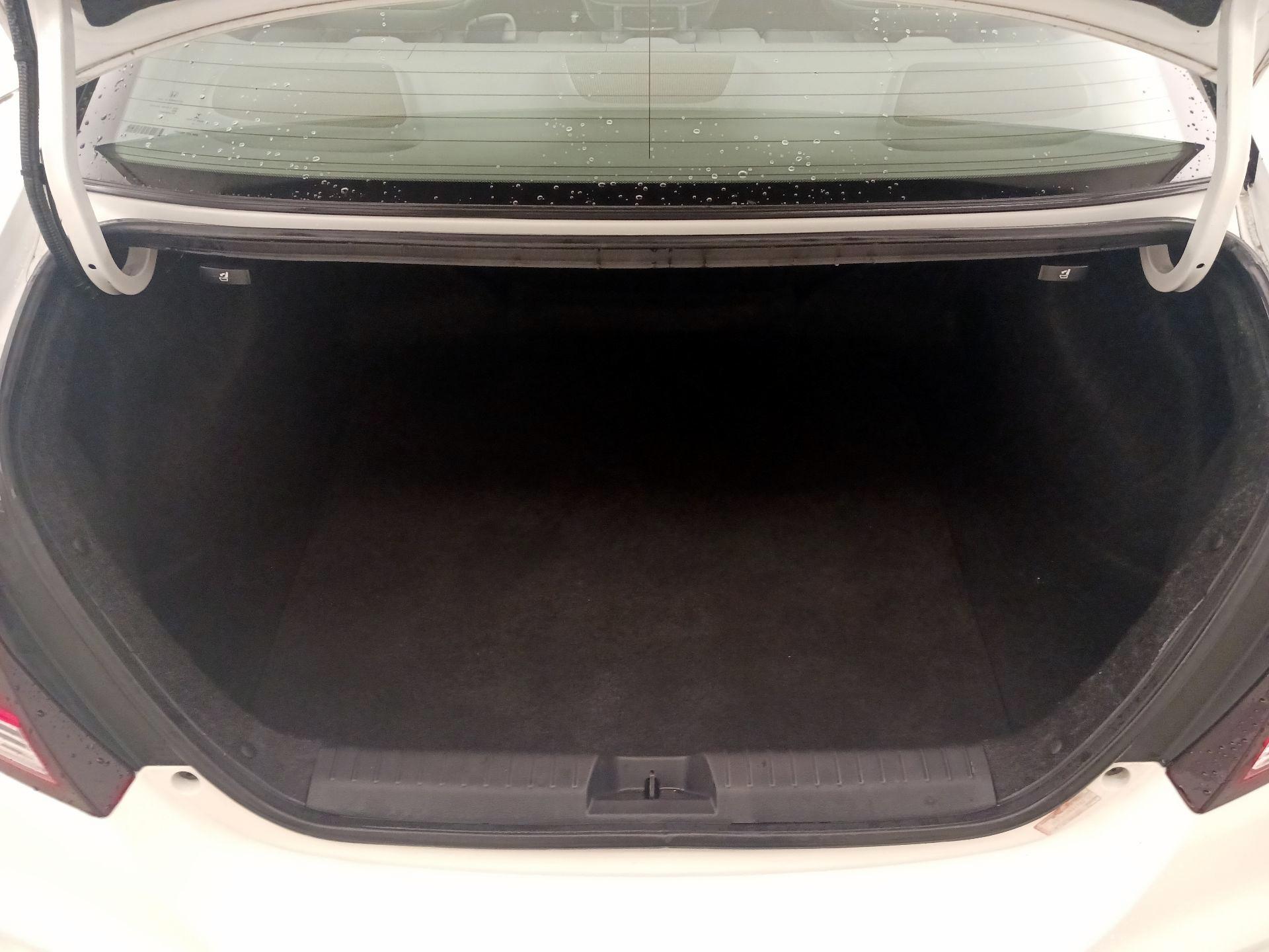 Thumbnail: 2015 Honda Civic - 20