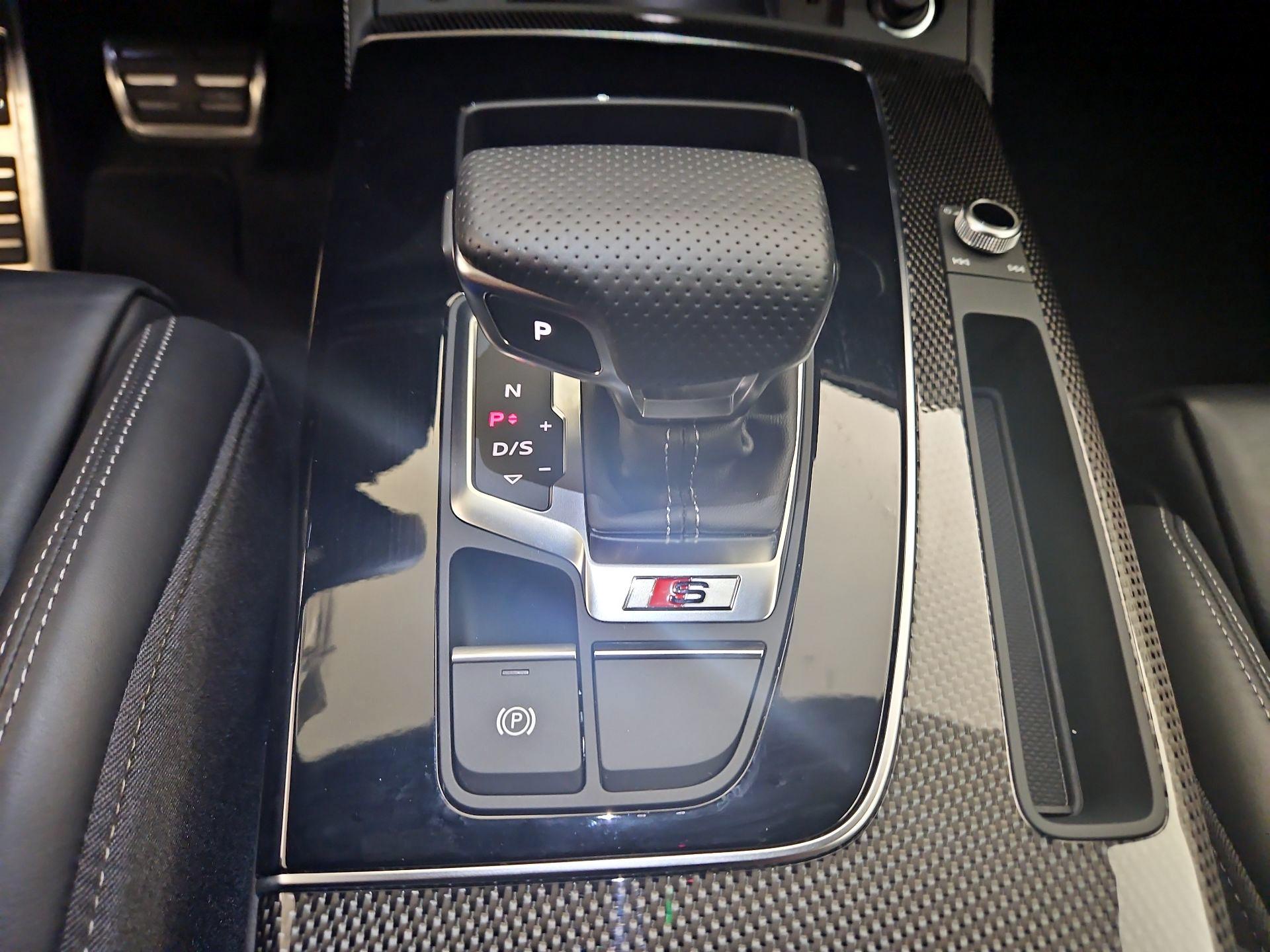 Thumbnail: 2024 Audi SQ5 - 18