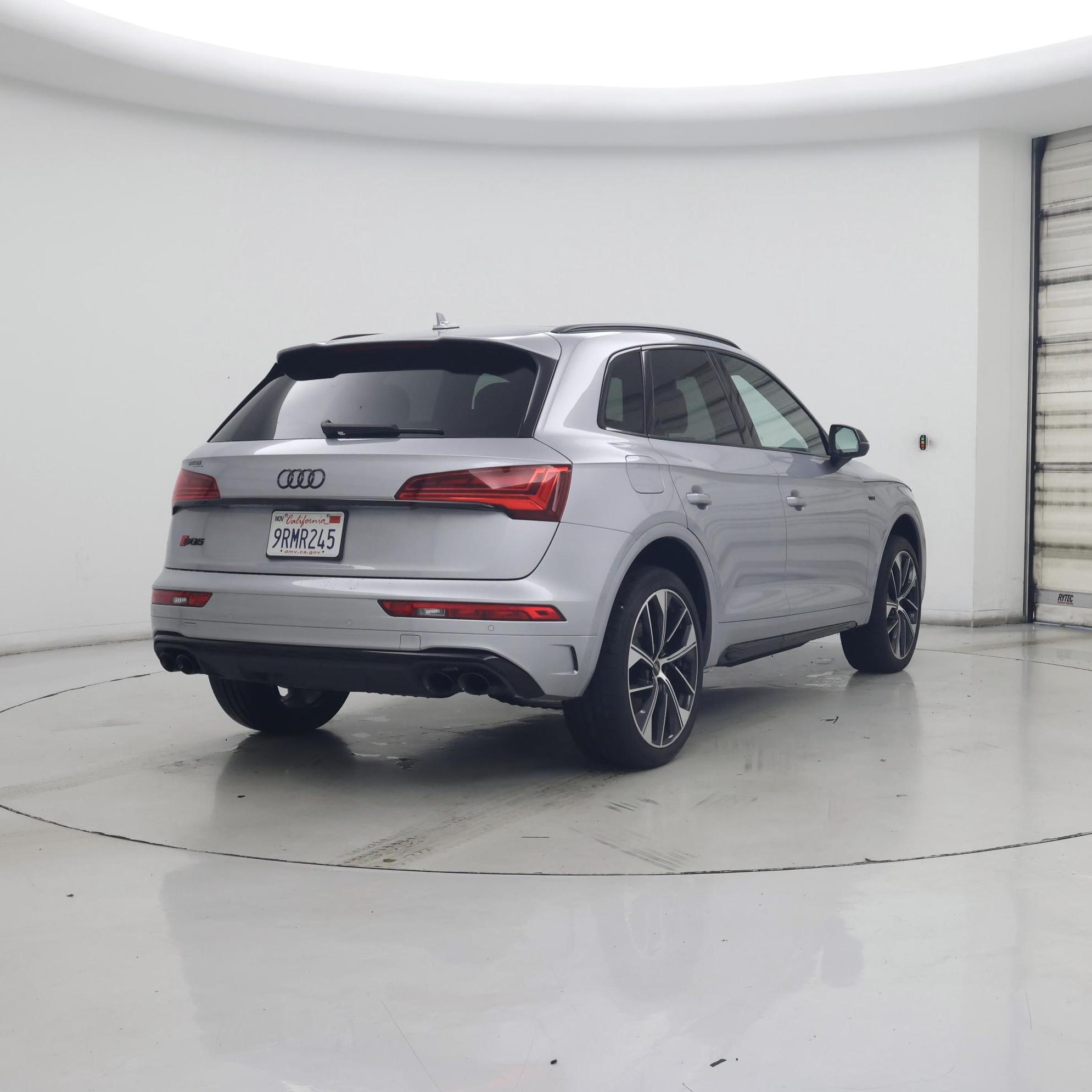 Thumbnail: 2024 Audi SQ5 - 8