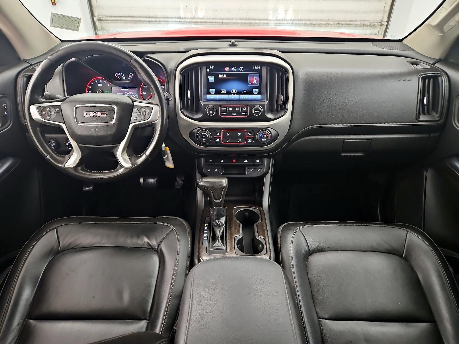 Photo 10