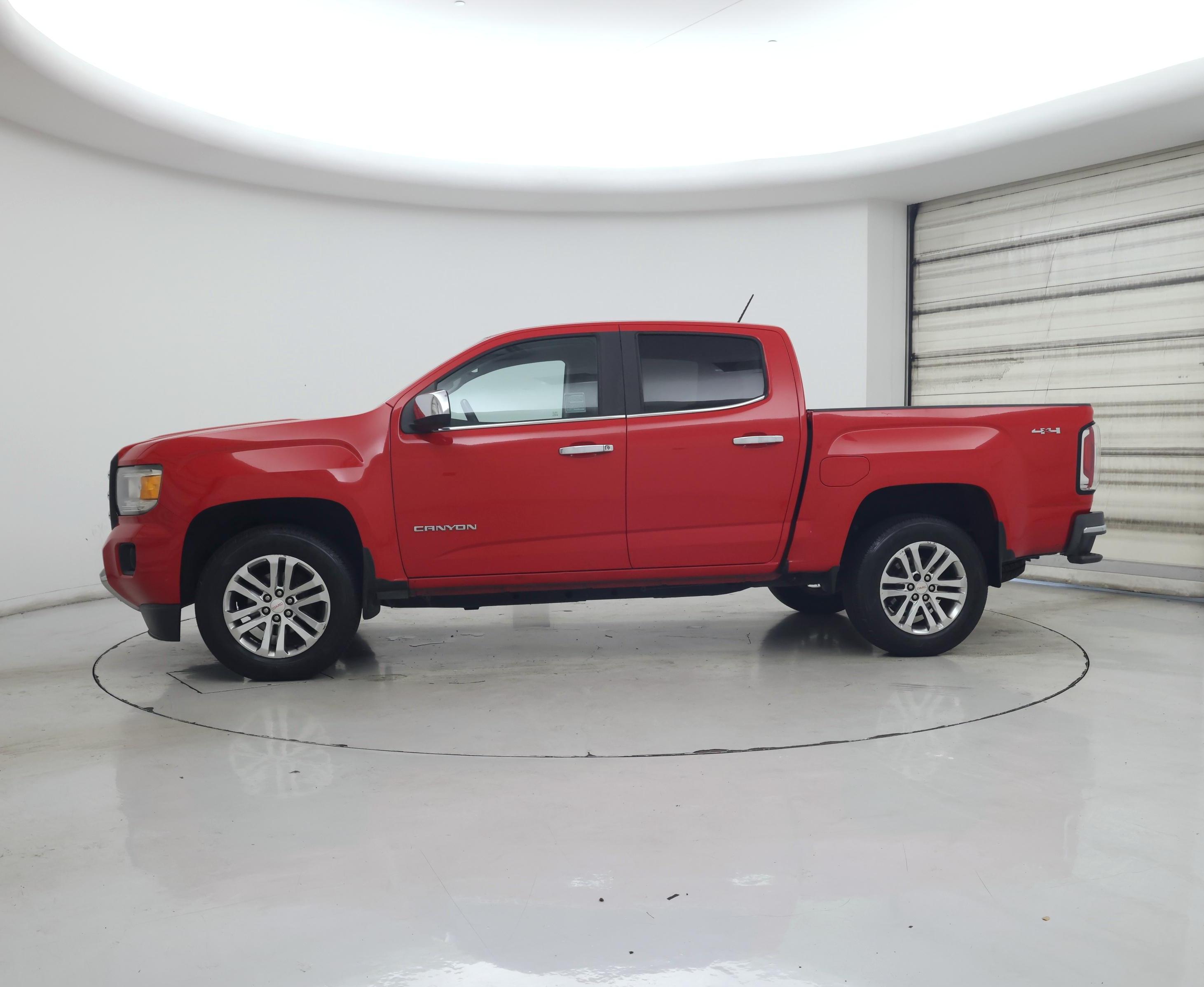 Thumbnail: 2015 GMC Canyon - 3