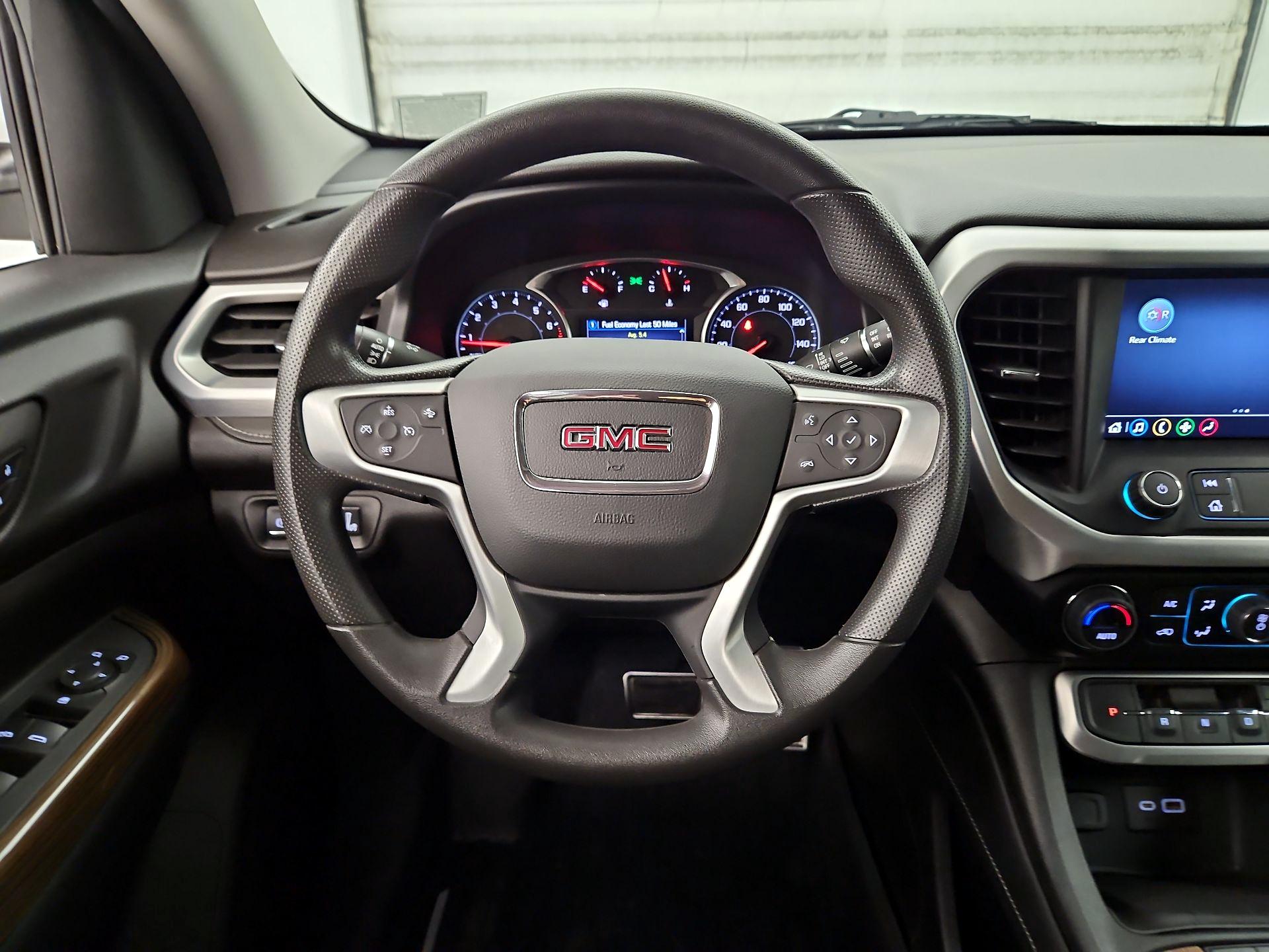 Thumbnail: 2022 GMC Acadia - 10