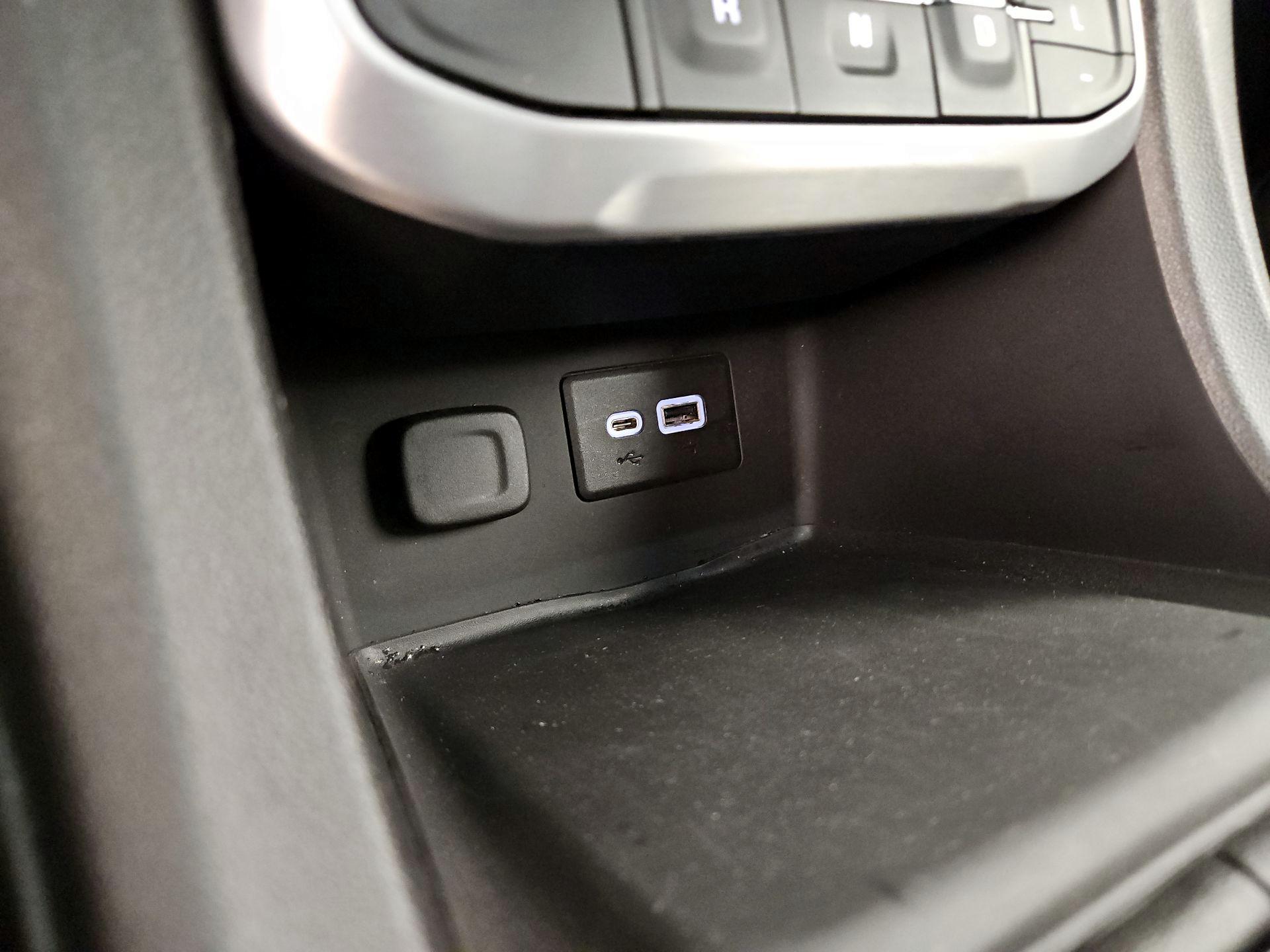 Thumbnail: 2022 GMC Acadia - 18