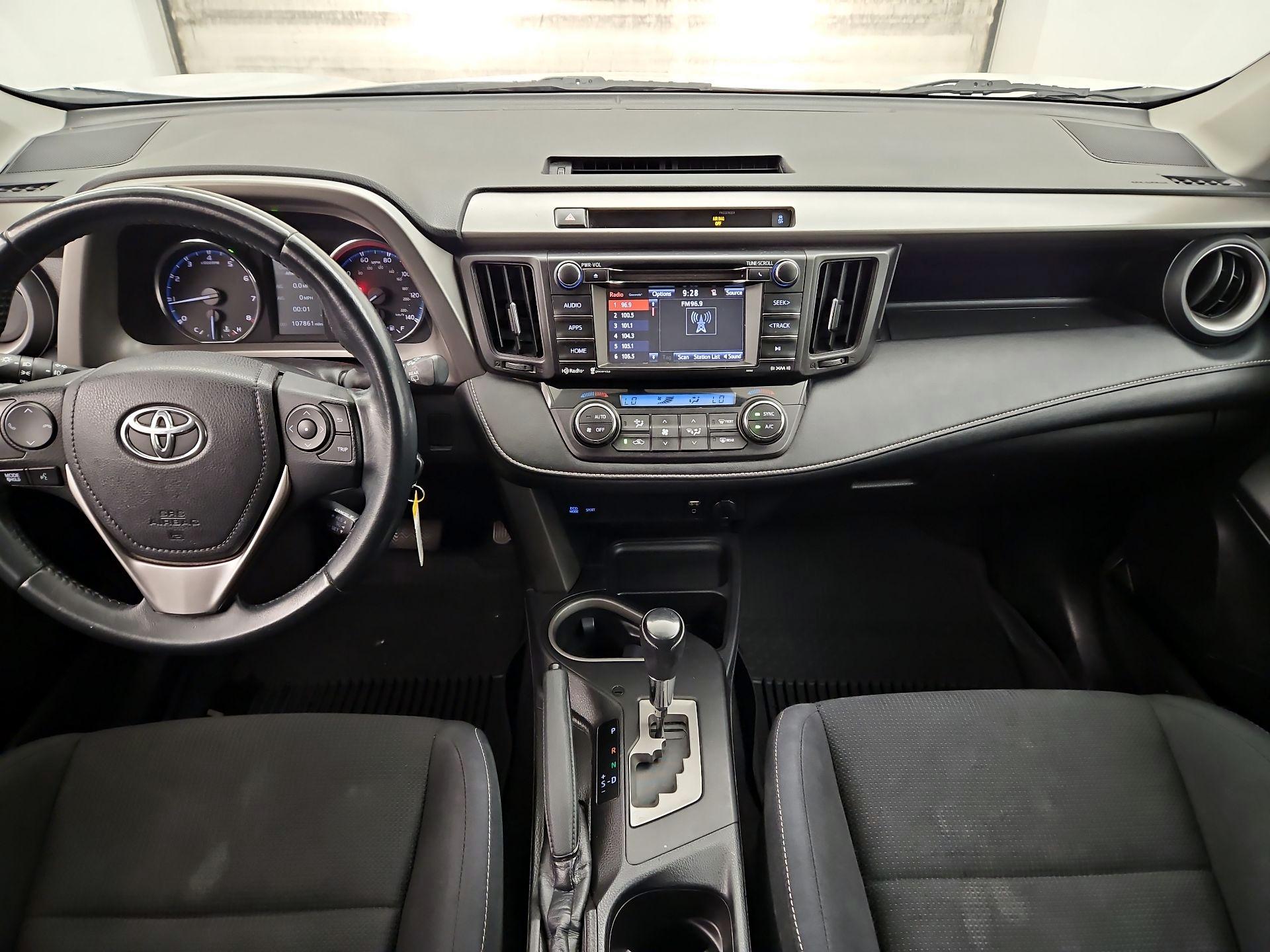 Thumbnail: 2016 Toyota RAV4 - 9