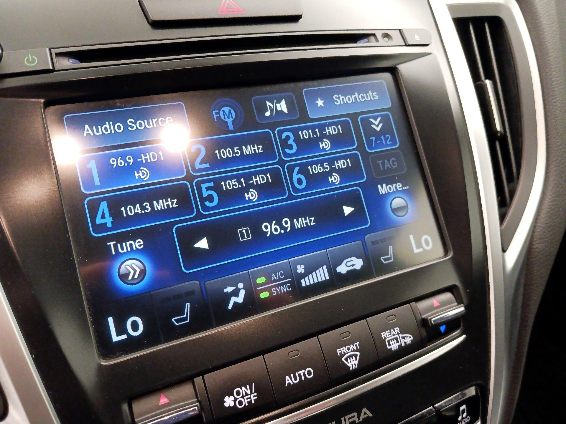 Thumbnail: 2015 Acura TLX - 16