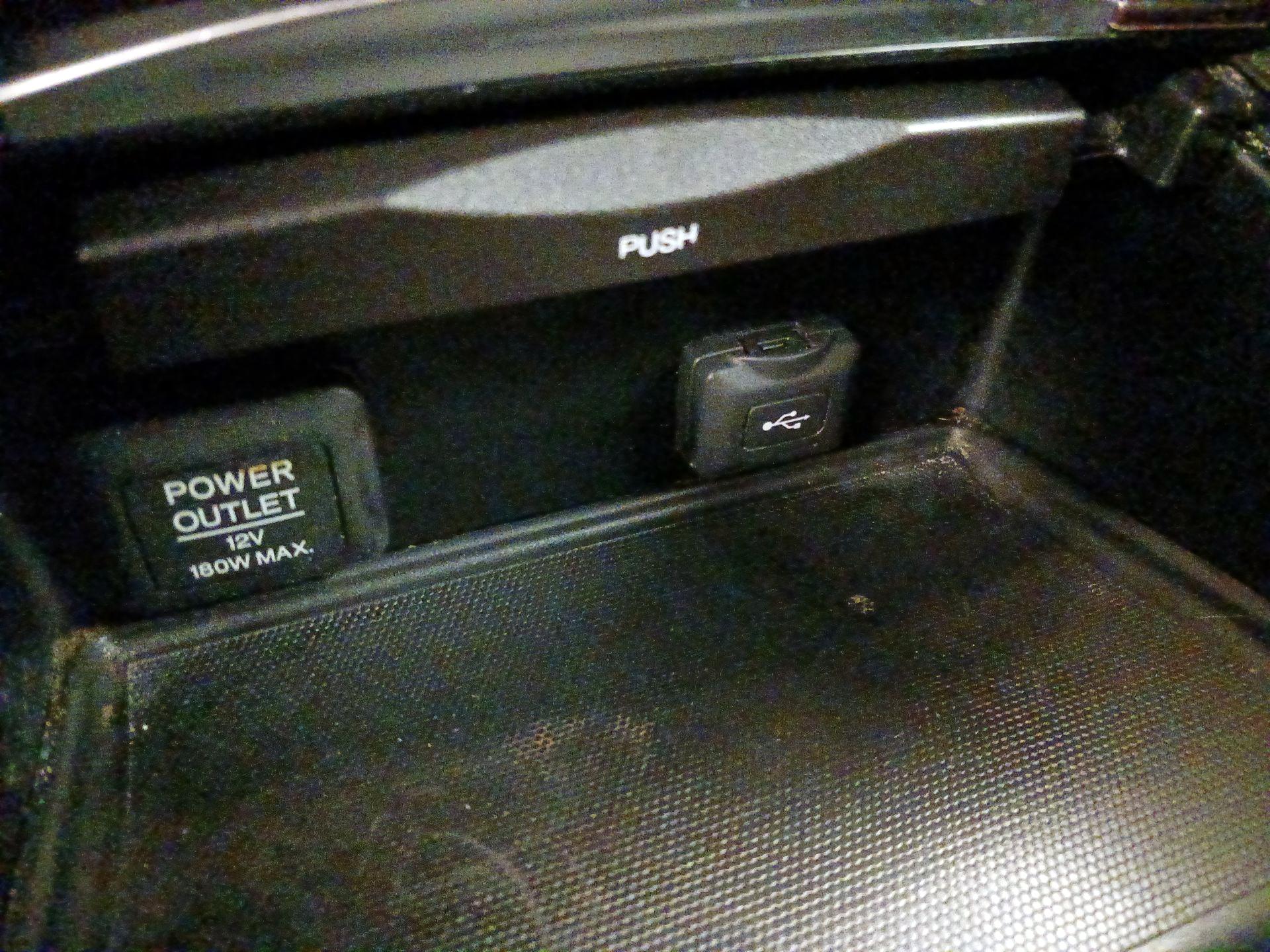 Thumbnail: 2015 Acura TLX - 19