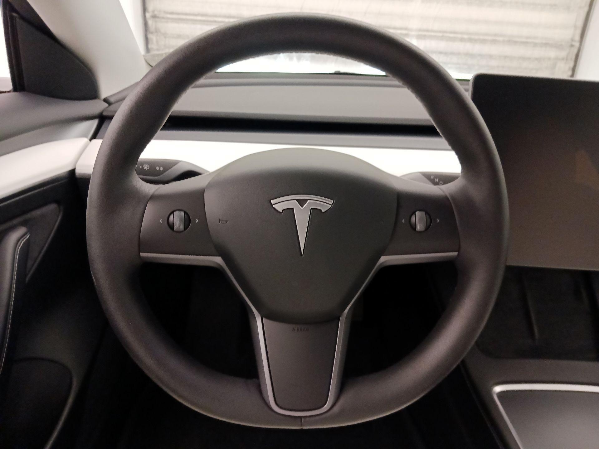 Thumbnail: 2023 Tesla Model 3 - 10